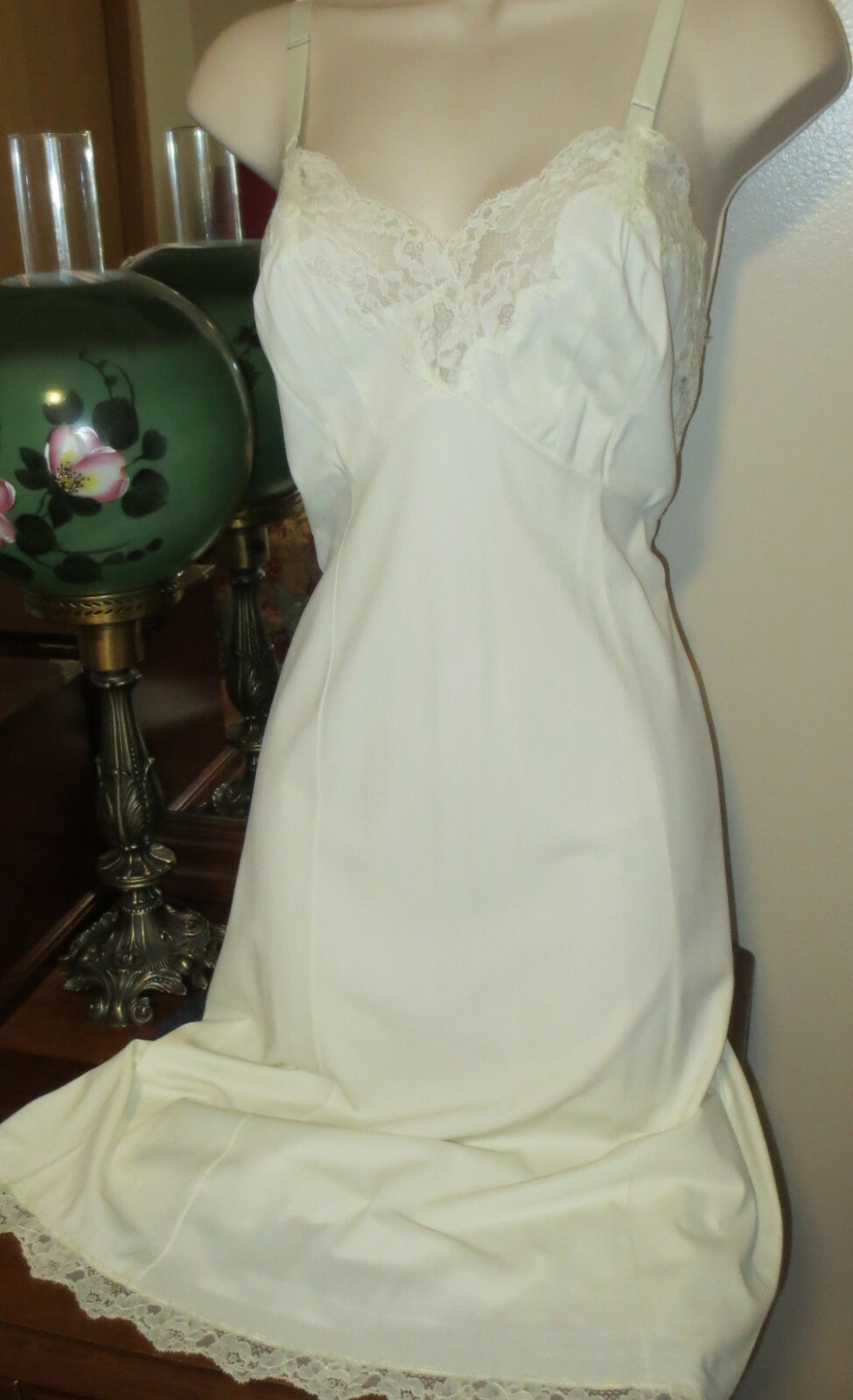 GOSSARD ARTEMIS IMAGE IVORY proportioned fit lingerie full slip 36 B MINT RARE