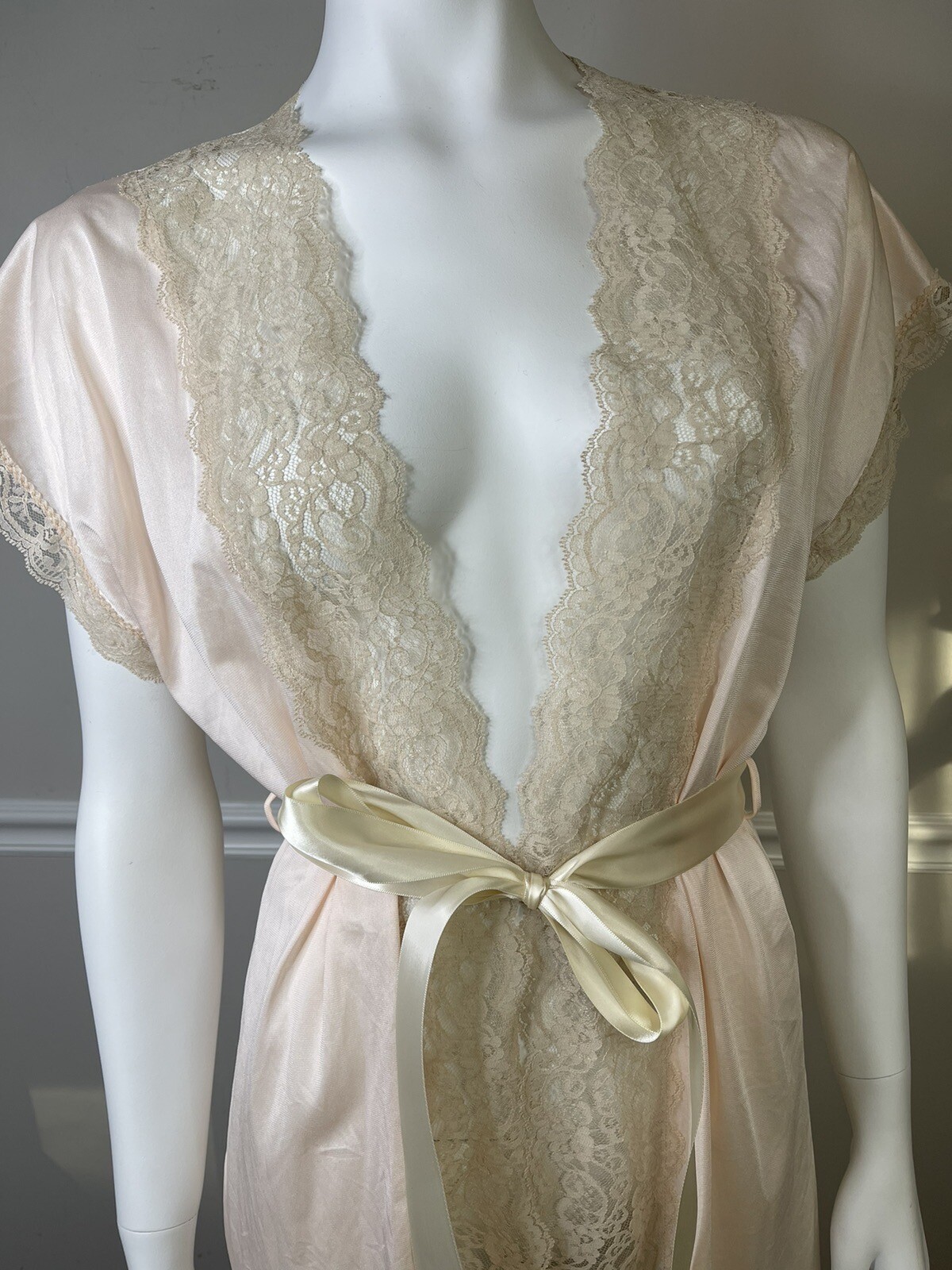 Vintage Soft Moment NY Pink Tan Nylon Lace Ribbon Sexy Night Gown Robe Size Med