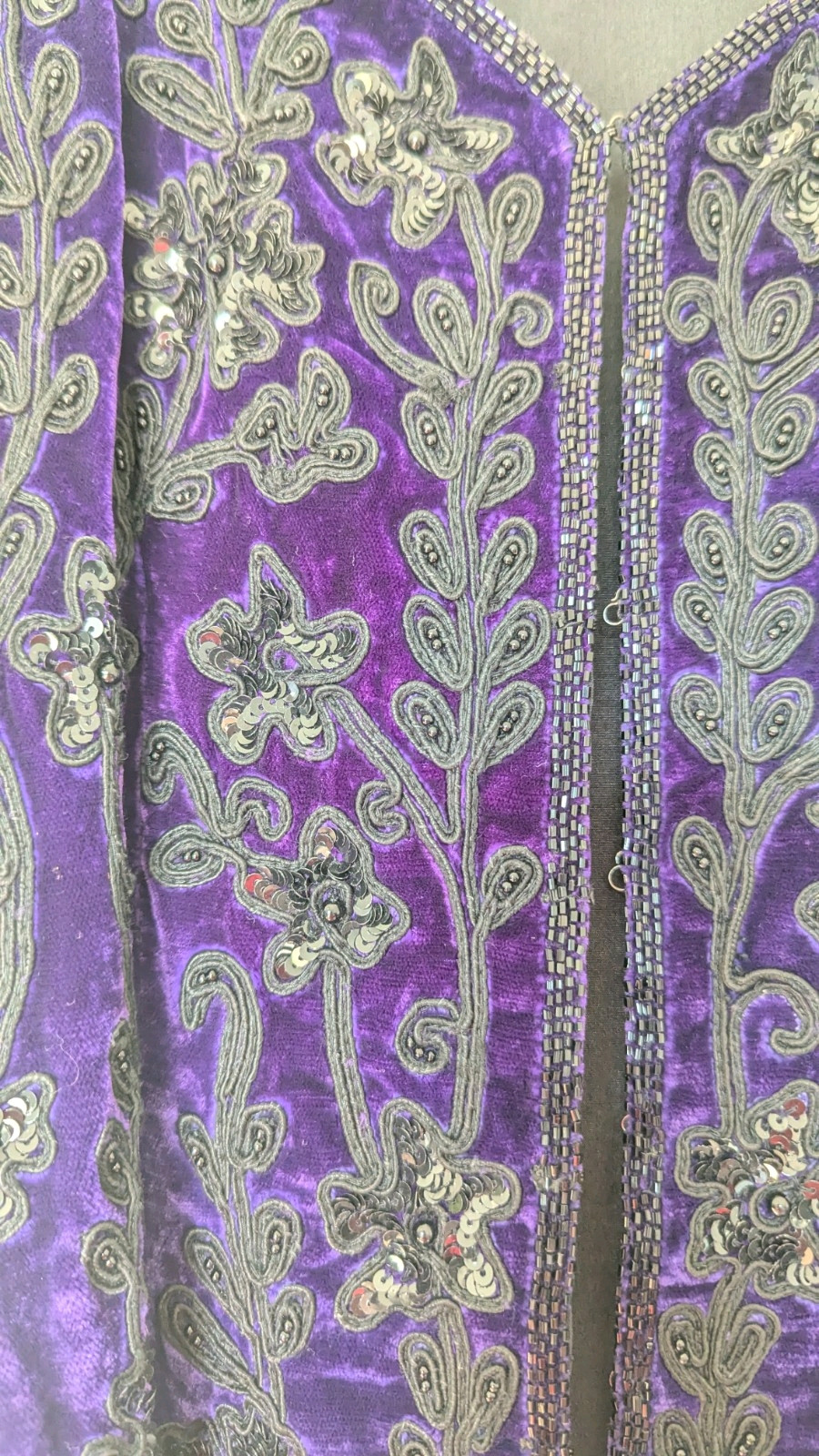 Vintage Niteline Della Roufogali Purple and Black Beaded Jacket Medium NWT