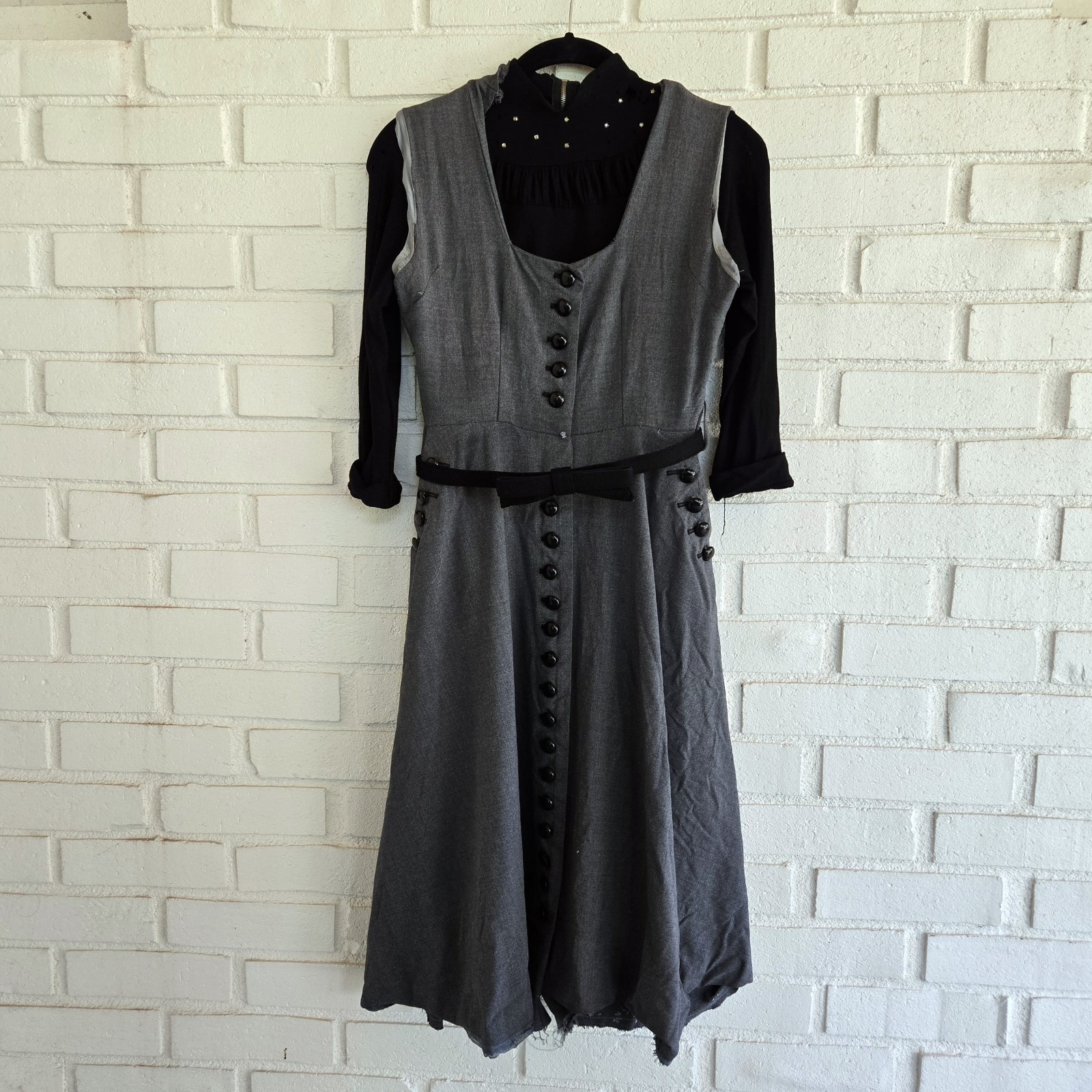 Vintage 1940s Fitted grey and black dress set