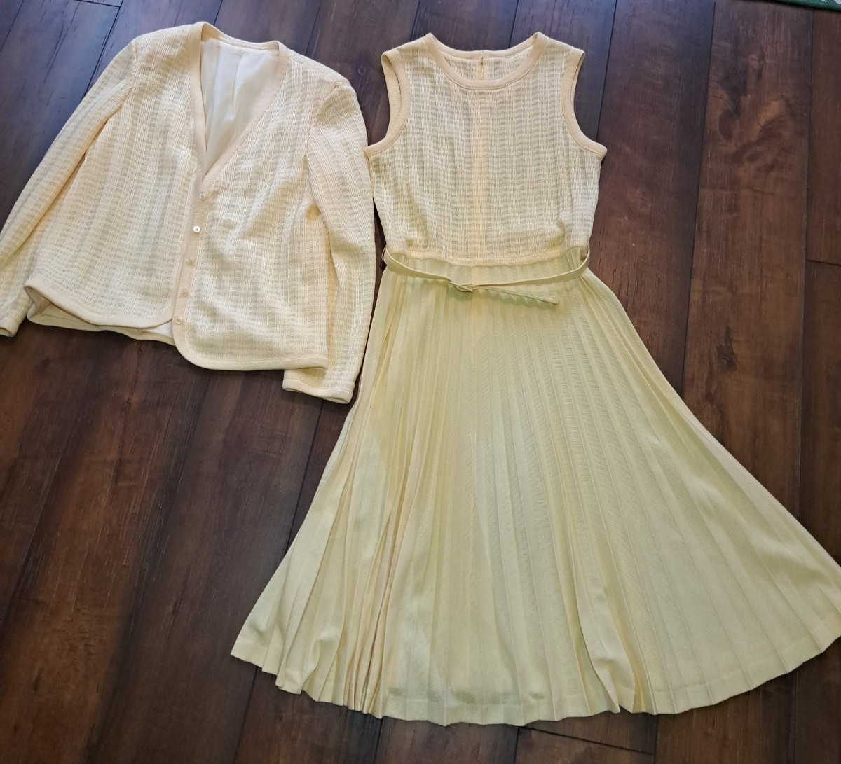 Vtg 70s-80s Butter Yellow Knit Dress & Cardigan Jacket Set S-M Classic ILGWU