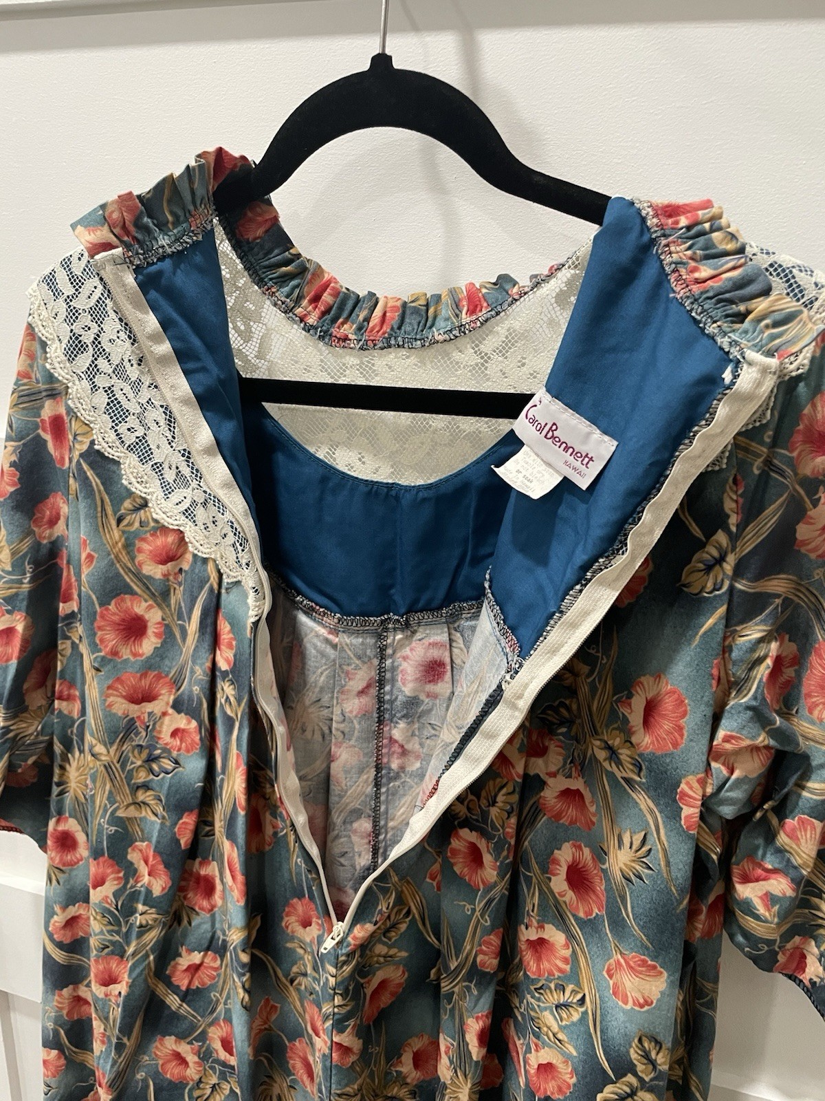 Carol Bennett vintage mu’umu’u