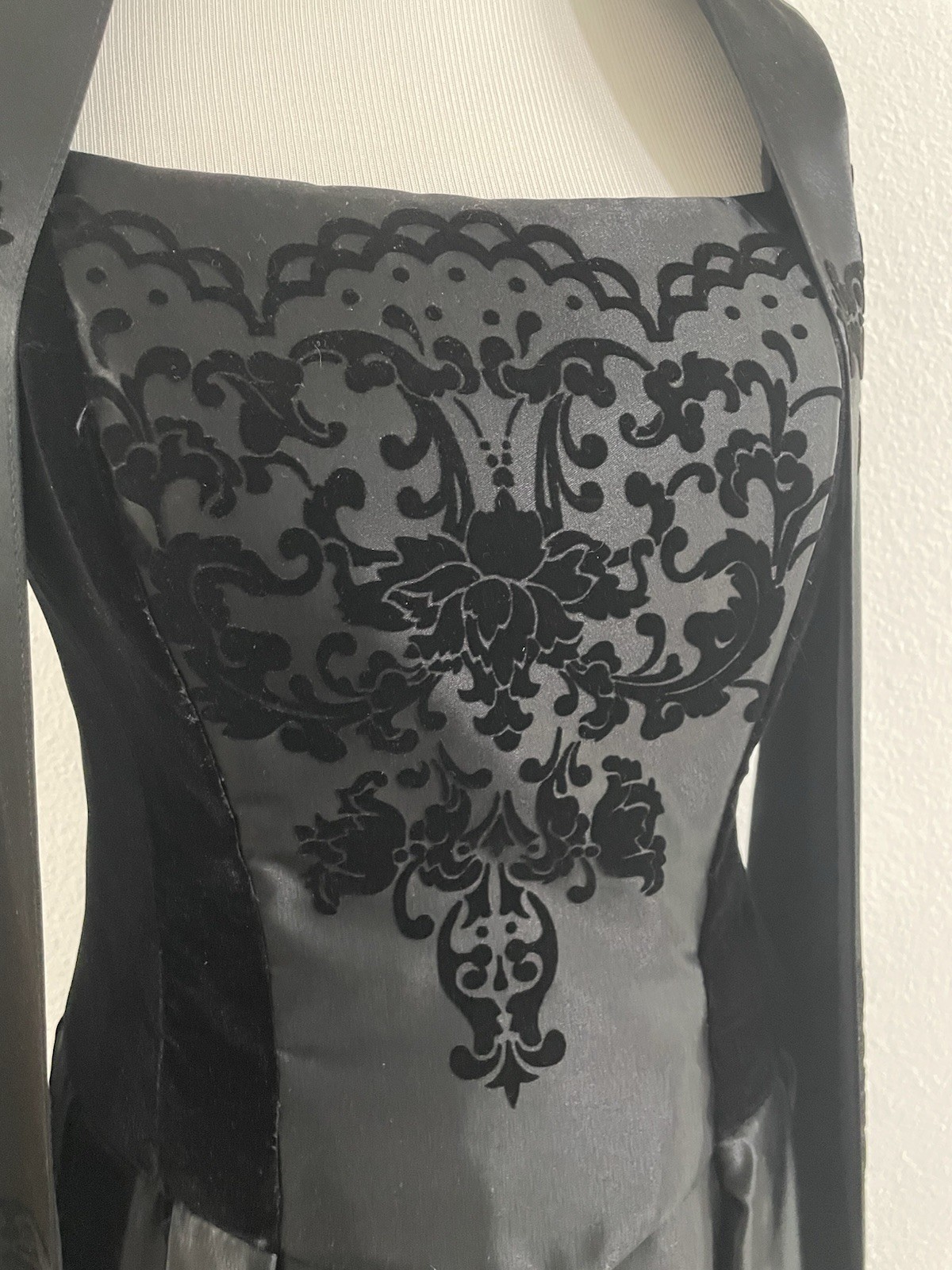 VTG 90s/Y2K Renaissance Style Satin/Velvet Black Maxi Dress Goth Prom Party Sm