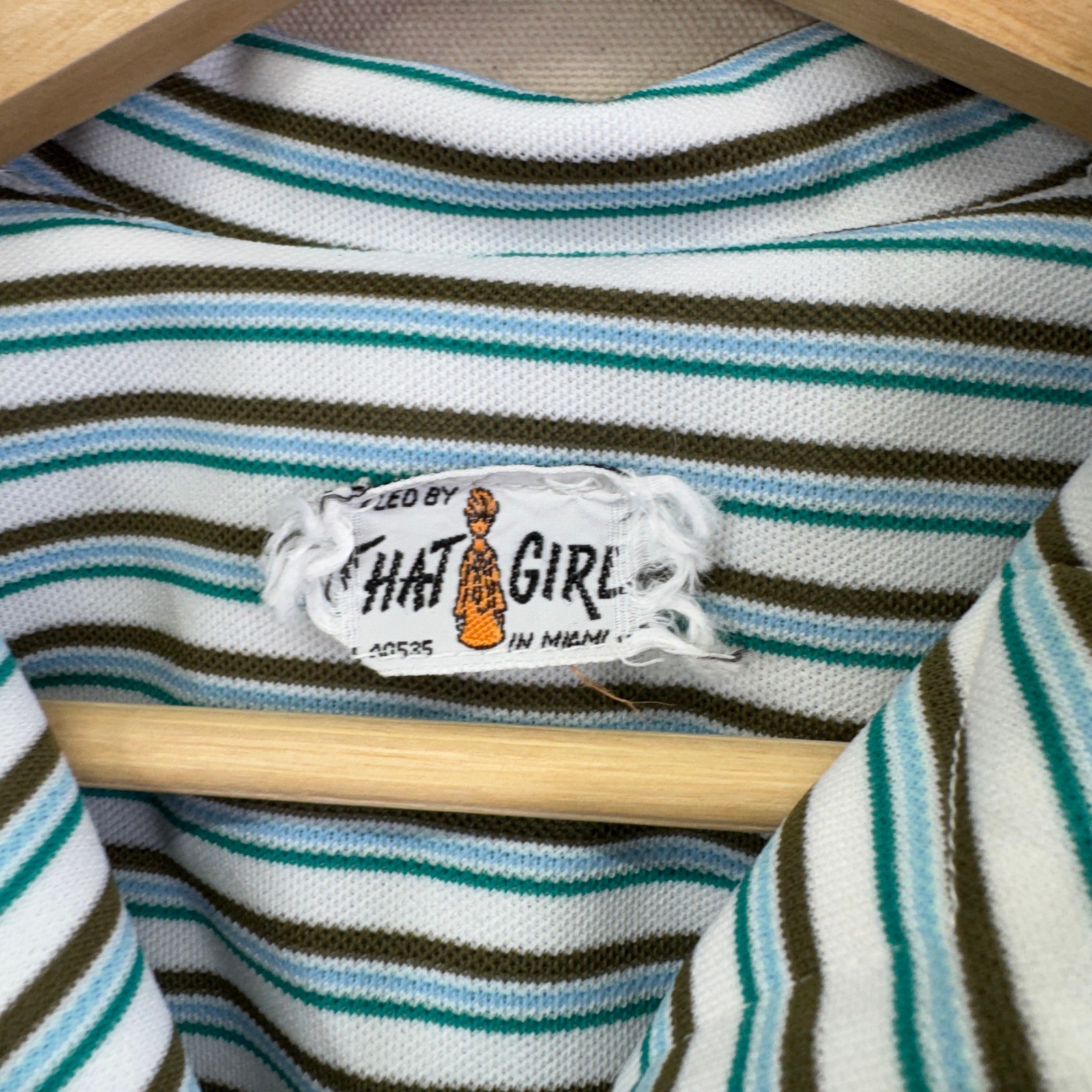 That Girl Vintage 70s Striped Dagger Collar Button Down Shirt Blue Green Mod XS