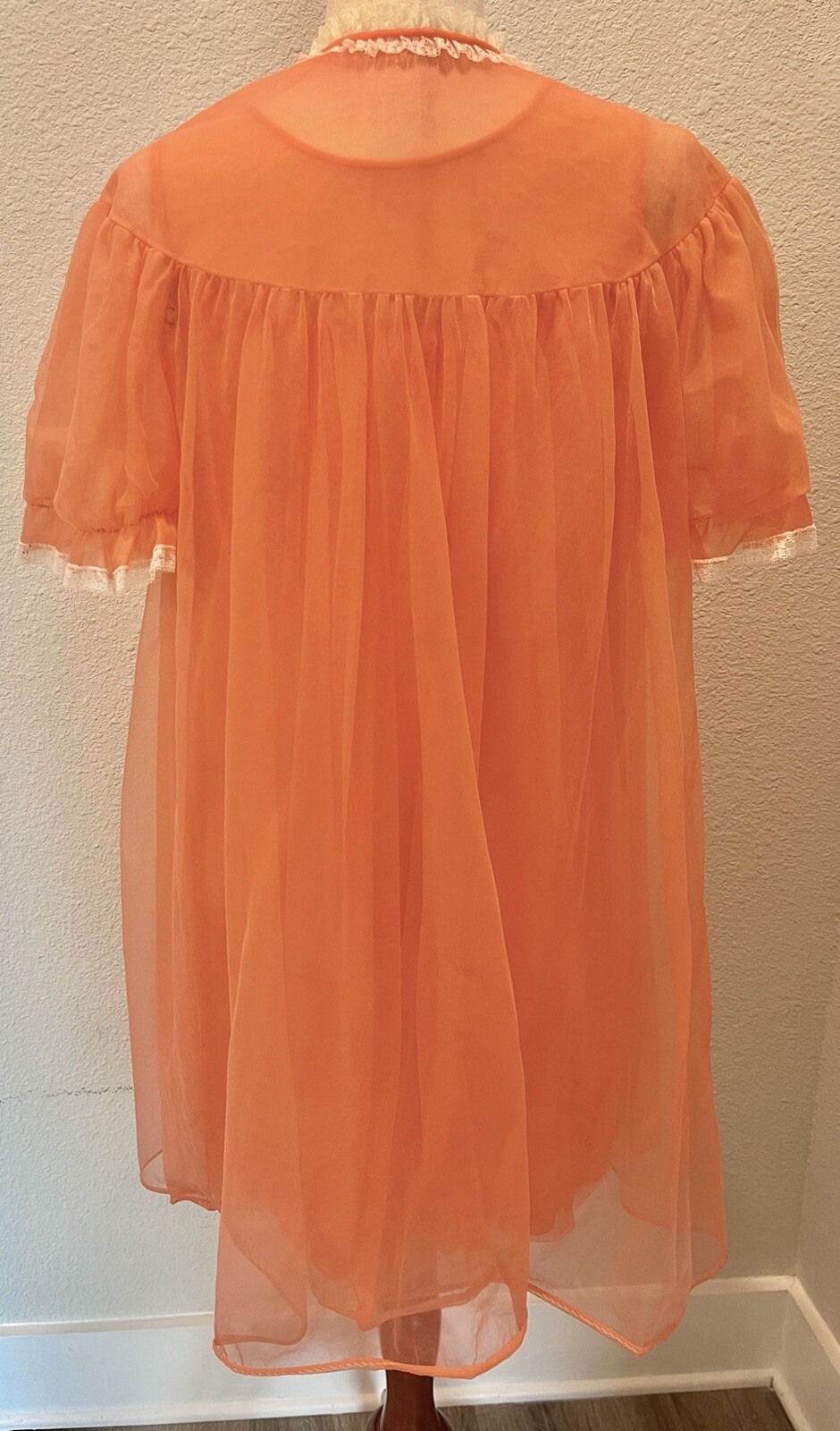 Vintage 1960s Lisette Babydoll Peignoir Set Coral w/ Cream Lace Vintage Sz Small