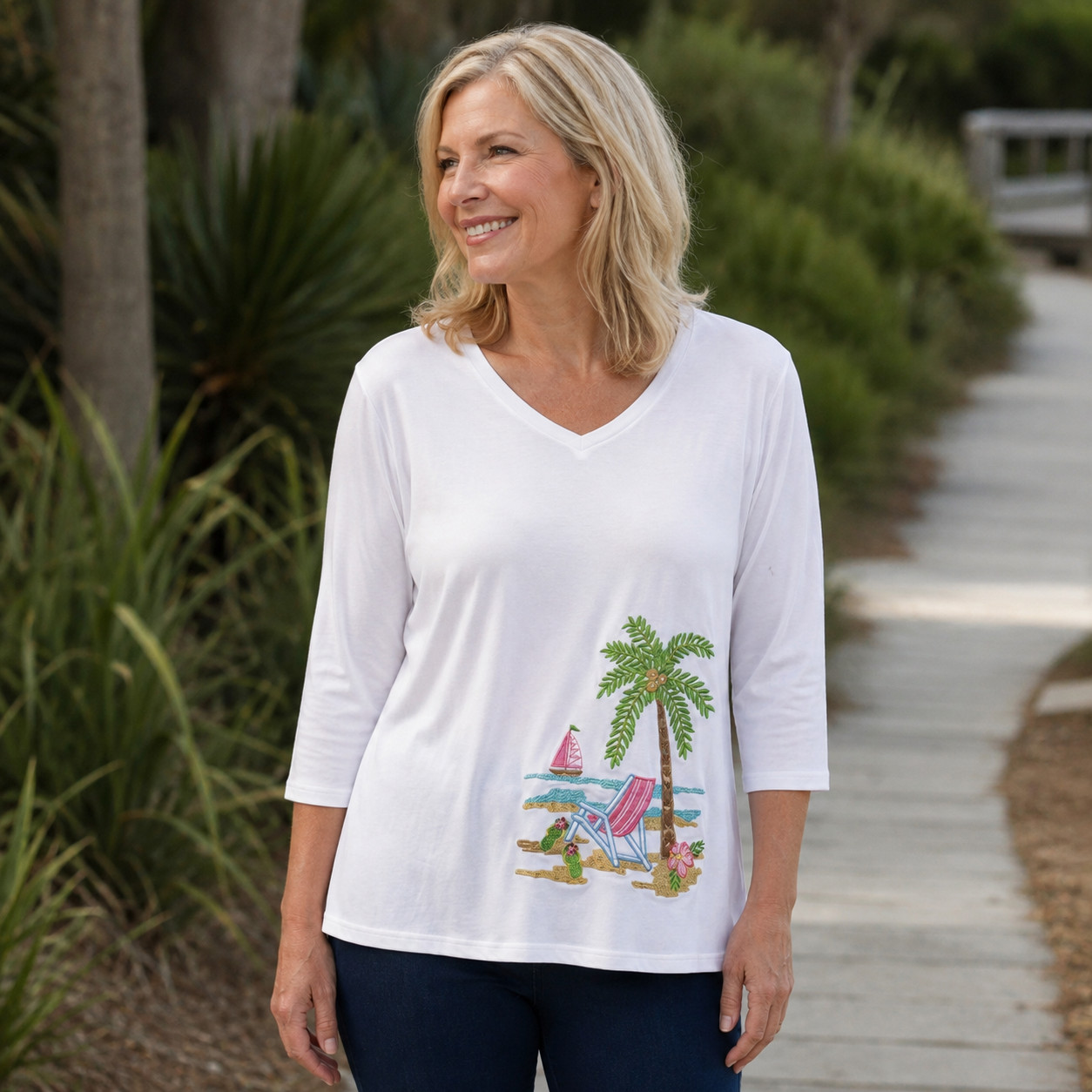 Quirky Vintage Top L Coastal Palm Trees Beach Scene Yacht Club Embroidered Luxe