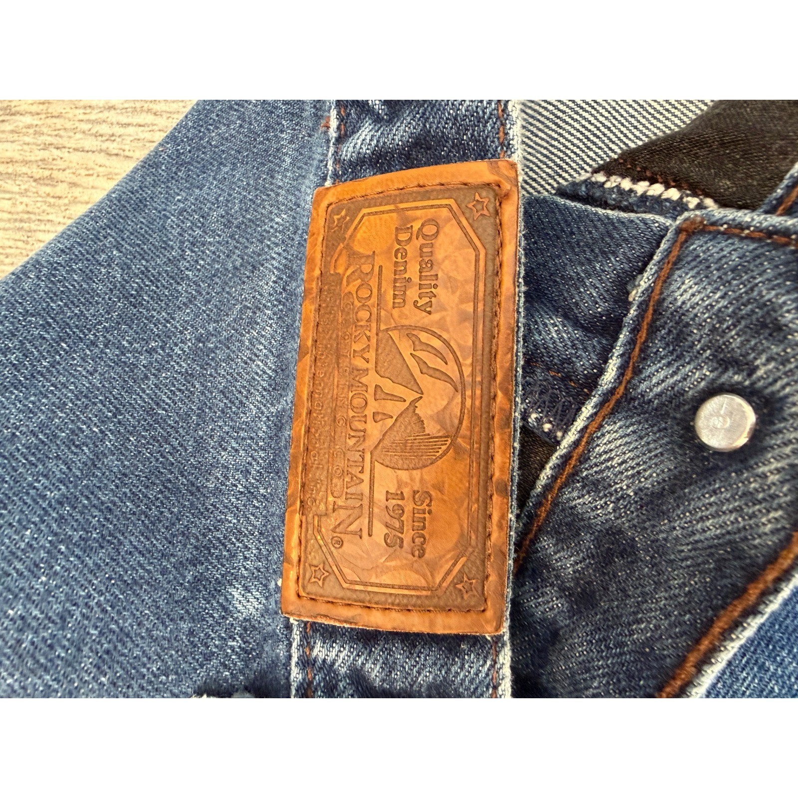 Rocky Mountain Western Jeans 11 / 12 High Waist Yoke Mom Denim Womens vintage