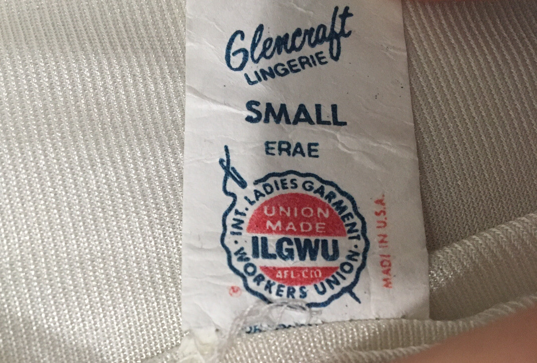 Vintage Glencraft White Robe With Lace Trim Union Label Size Small