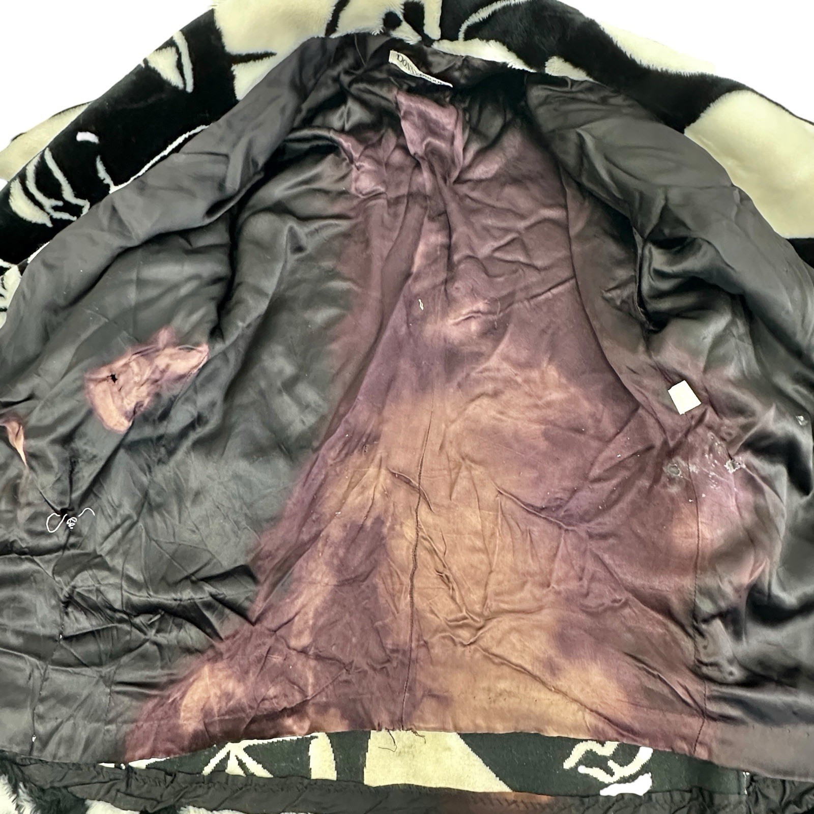1980s Donnybrook Black & White Oversized Faux Fur Coat Picasso Faces (As Is) /cb