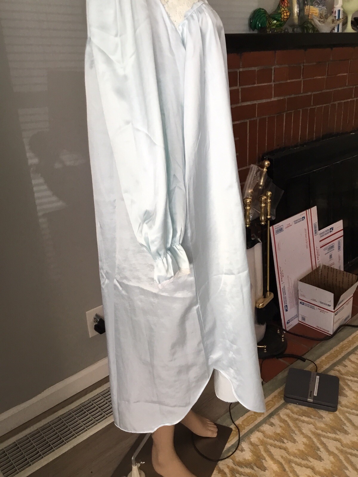 Nicole Vintage night gown Blue M USA poly cotton Blend Satin mid-calf