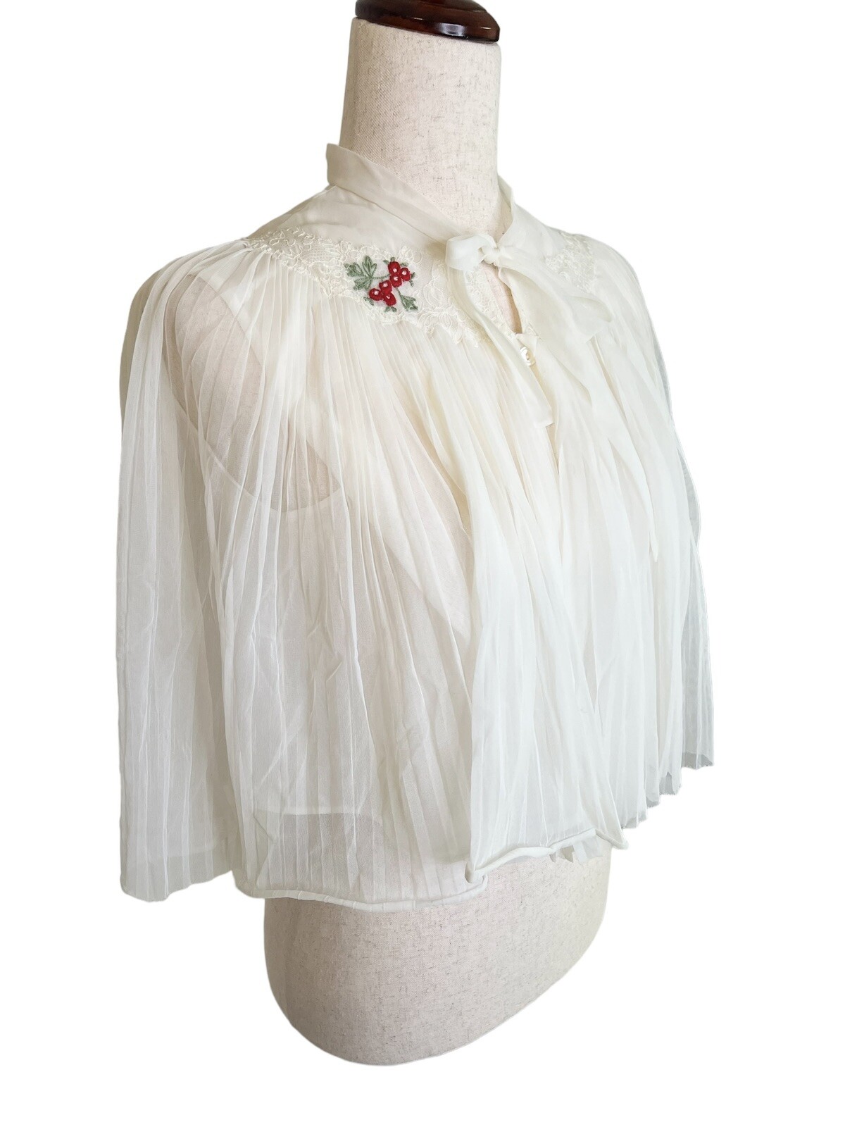 Vtg White Pleated Bed Jacket Floral Embroidered Coquette Sissy 50s 60s Housewife