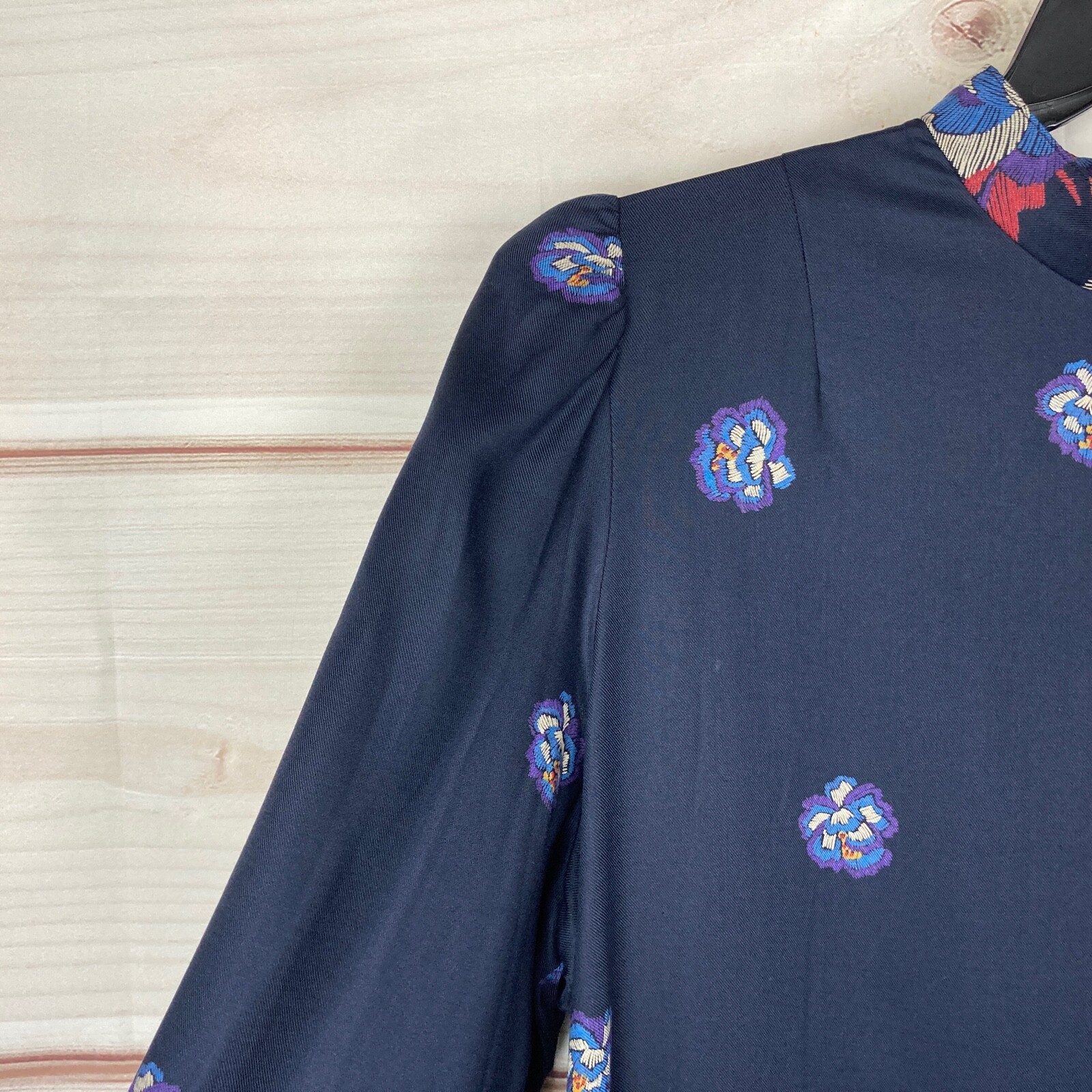 The Wilroy Traveler Vintage Dress Womens 20 Blue Floral Mock Neck Button Front
