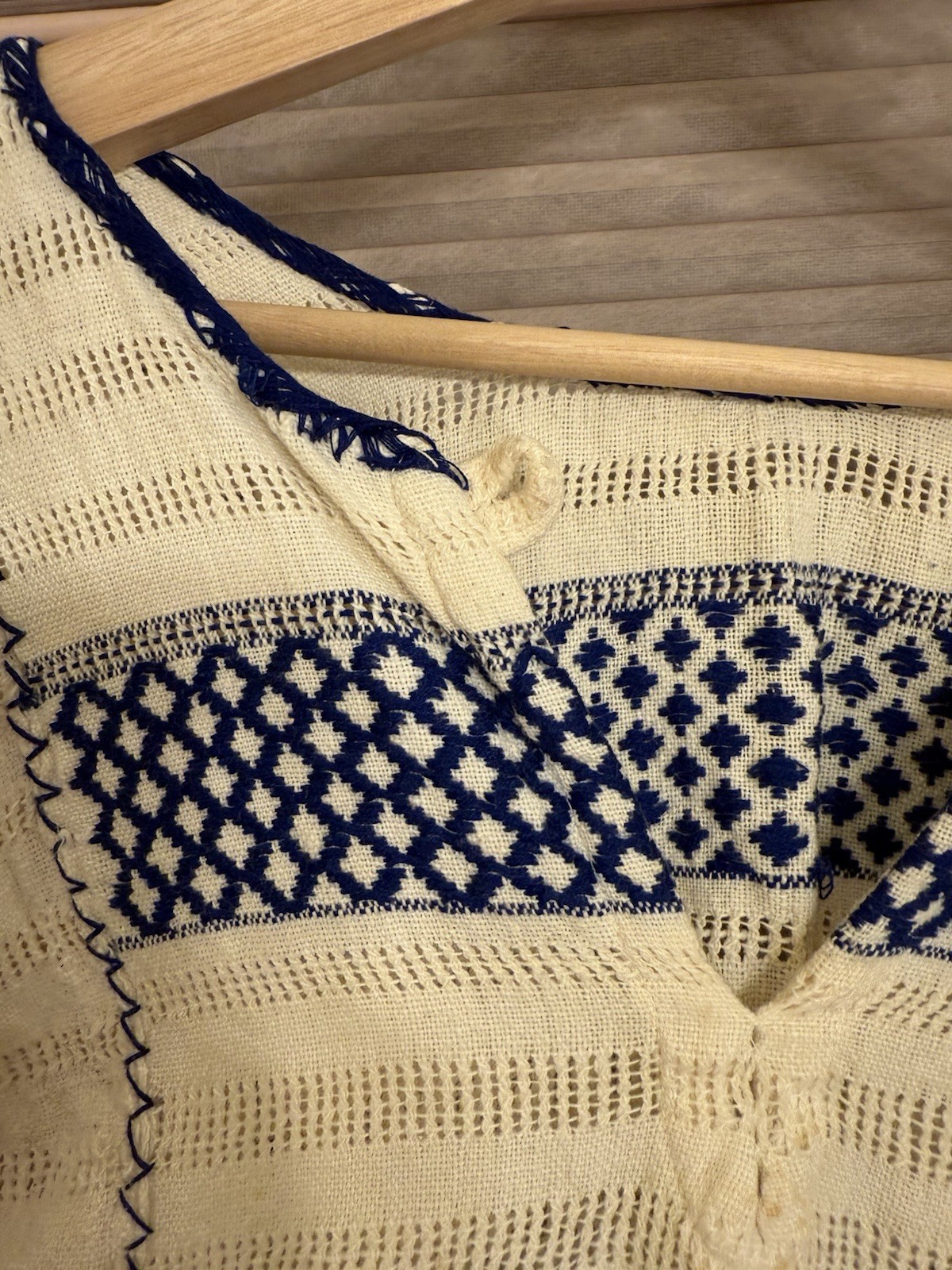 Vintage Cotton Blouse White Blue Collectors Indigenous Embroidered