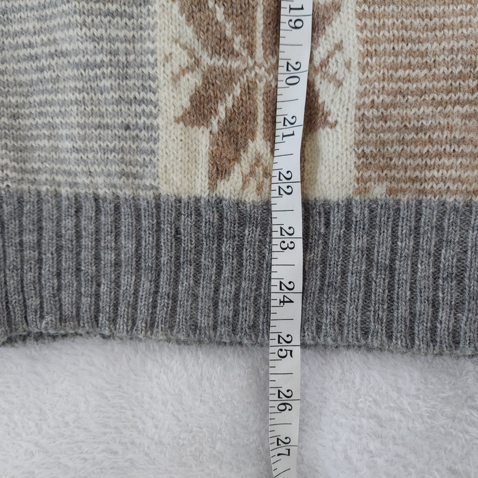 Vintage 1990s Thane Snow Flake Color Block Wool Sweater, S/M