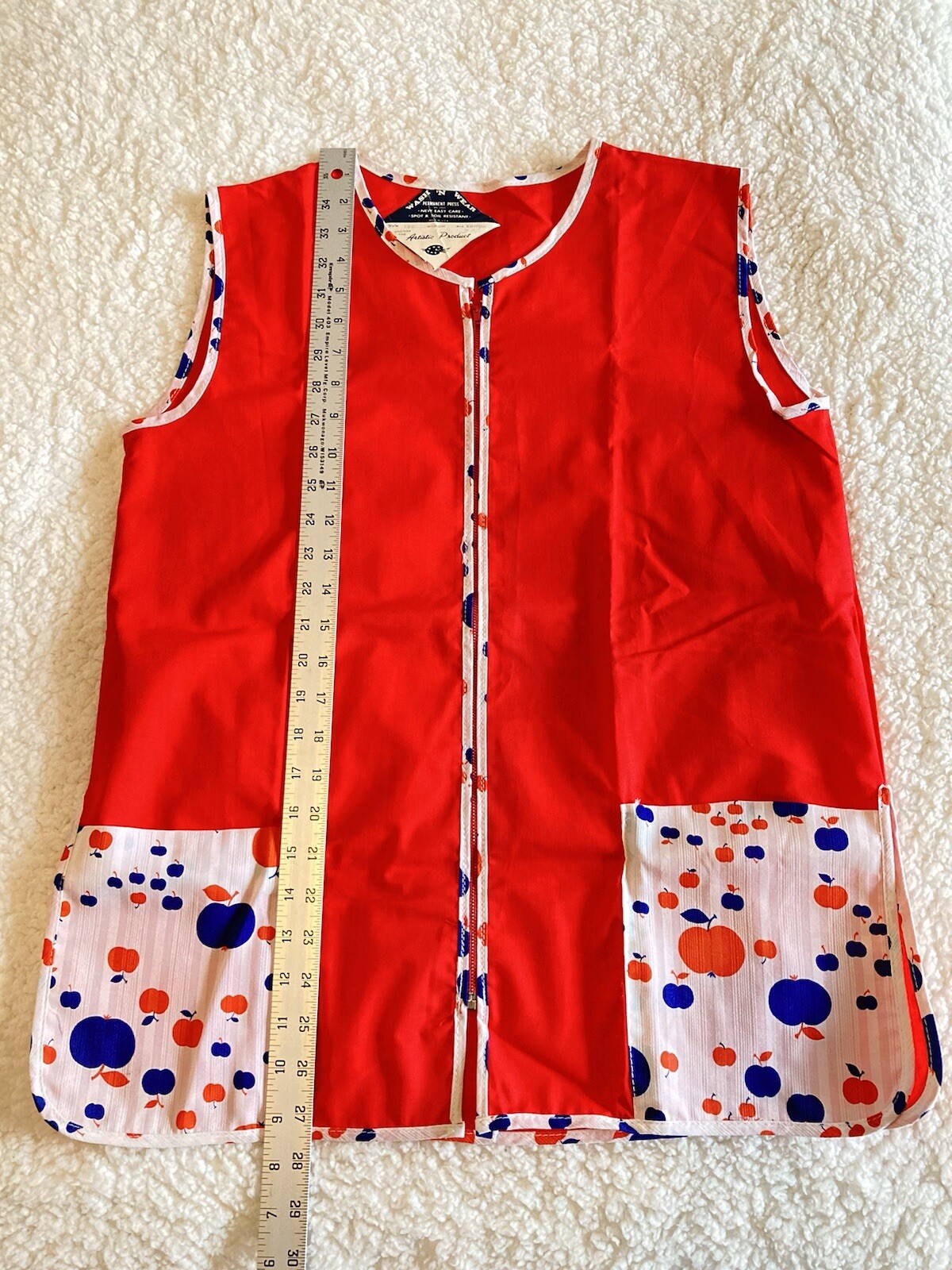 Vintage 60s 70s DEADSTOCK Apple Kitchen Smock Apron Zip Up Baking Wear NOS RED M