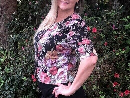 Vintage floral print bouquet button front top women’s size medium
