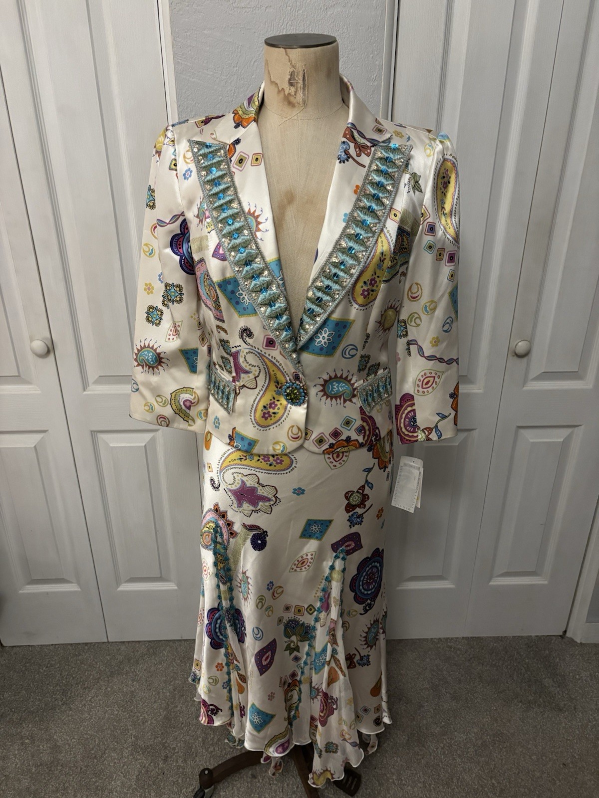 Vintage Silk Blazer/Skirt Set Sequined Paisley Print Handkerchief Hem Size 10