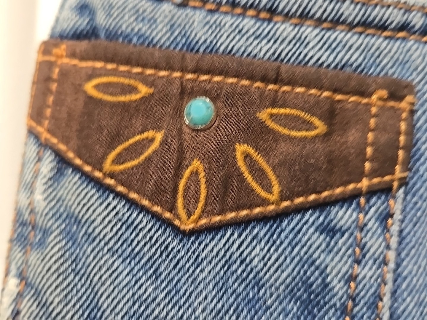 Vtg. LAWMAN Western Women’s Jeans Slim Fit Brown Faux Suede Worn Hems -Sz. 11