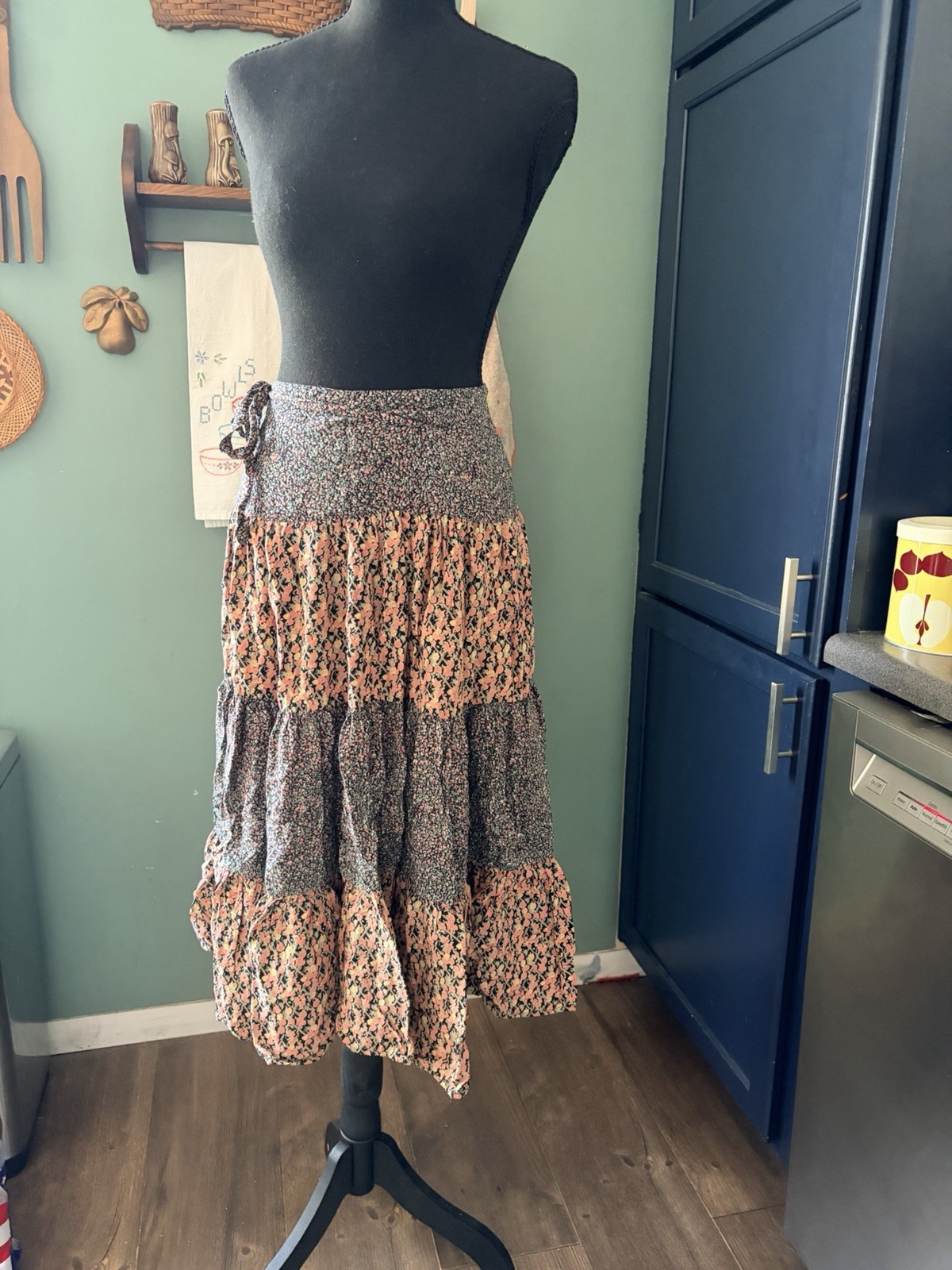 Vintage 70’s Adini Rayon Midi Skirt with floral print in peach and gray, size S
