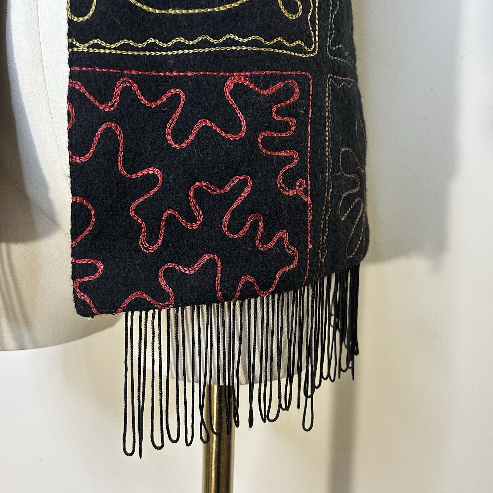 90s Kaktus Wool Fringe Vest Whimsigoth Hippie Phoebe Buffay 41 Inch Bust