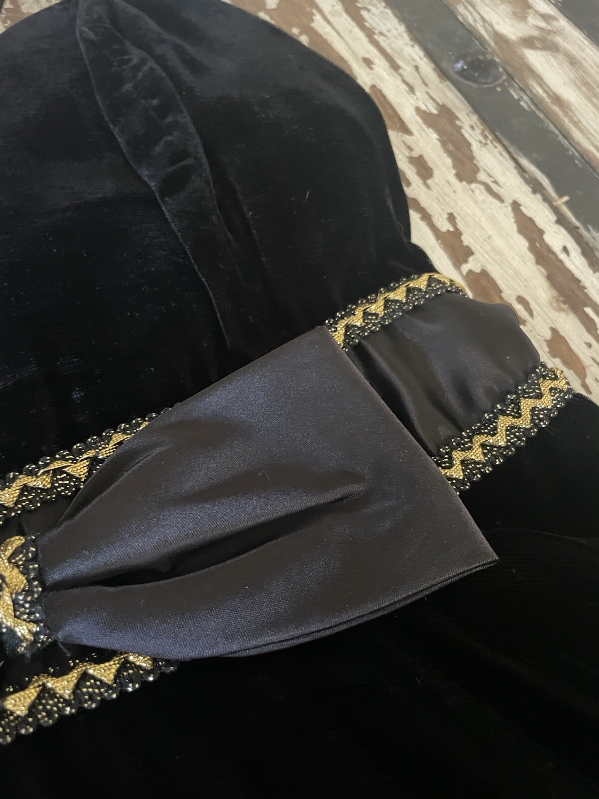 Vtg Formal Short Dress Fashion 1001 Nights Black Velvet Size 0 XS See More Info