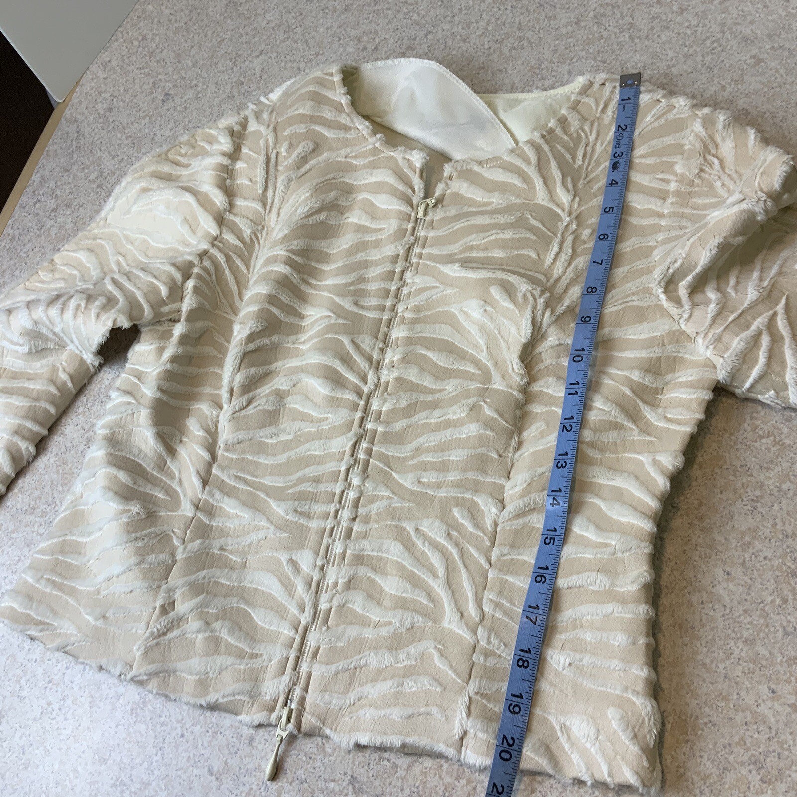 VTG Joseph Ribkoff Women’s 10 Cream Ivory Faux Fur Full Zip Jacket NWT
