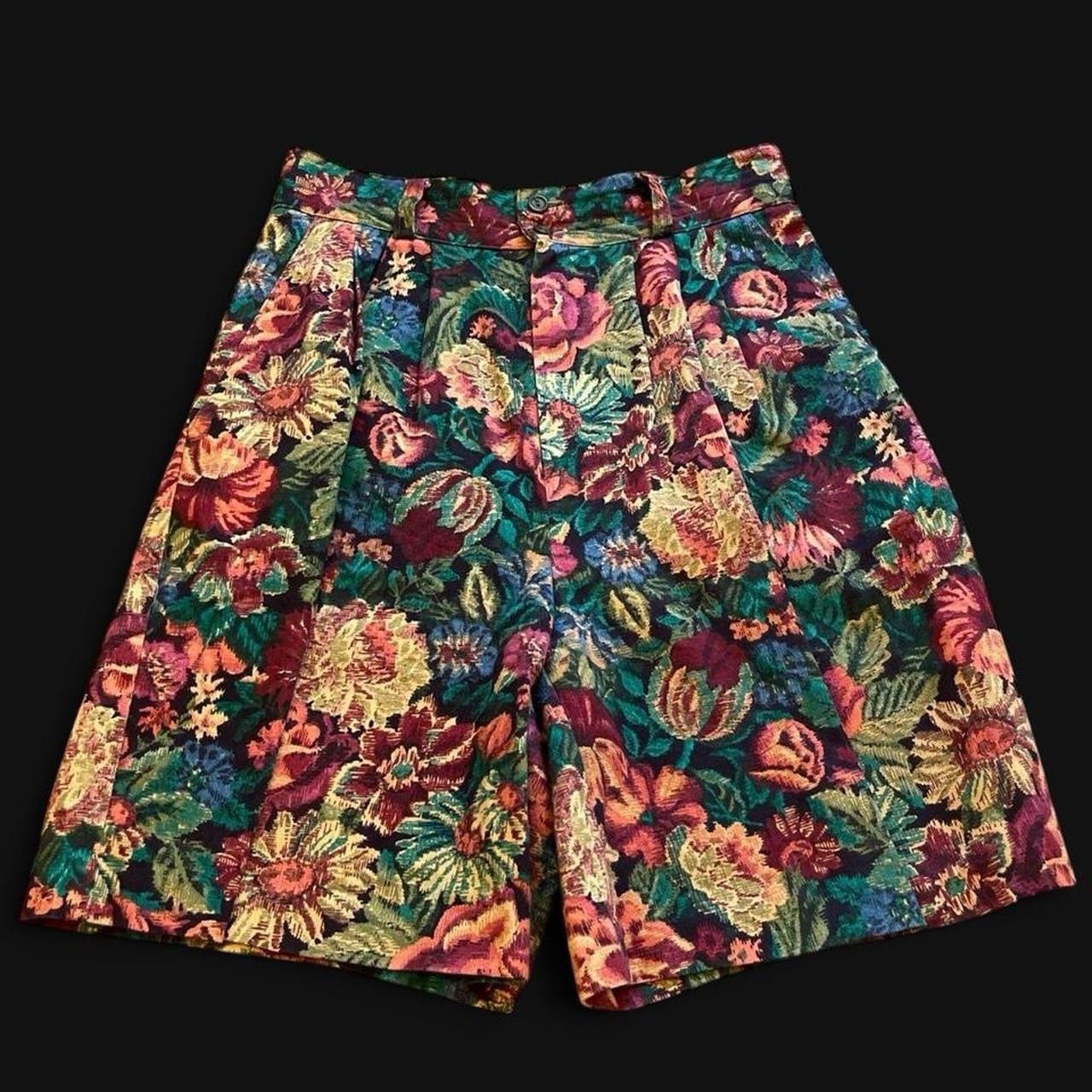 VINTAGE • 1980s/1990s MADE IN USA COTTON FLORAL HIGH WAIST TAILORED GOLF SHORTS