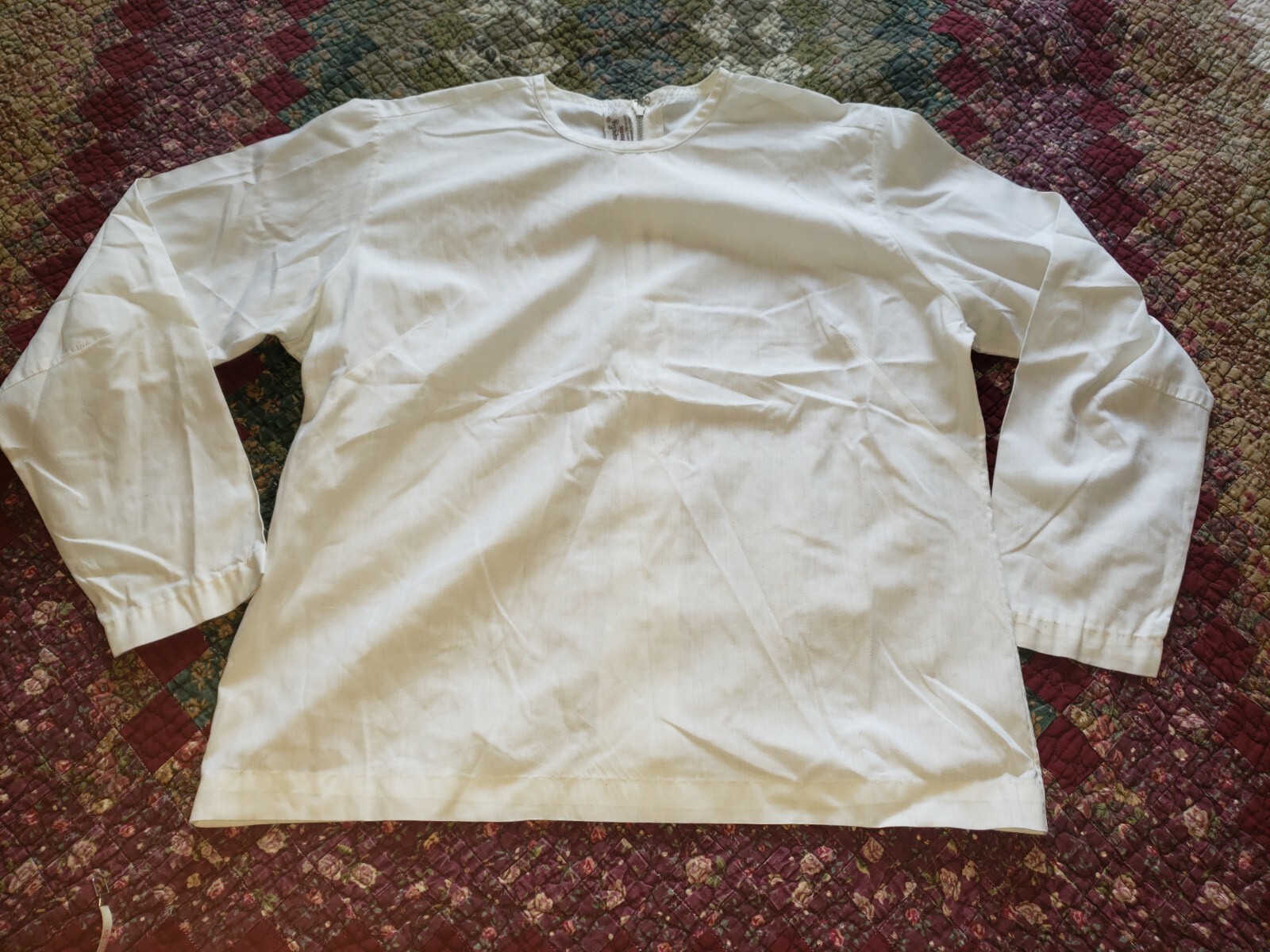 Vintage Shapely Classic White Zip Back Shirt,Unique Look, Layering Piece? Decent