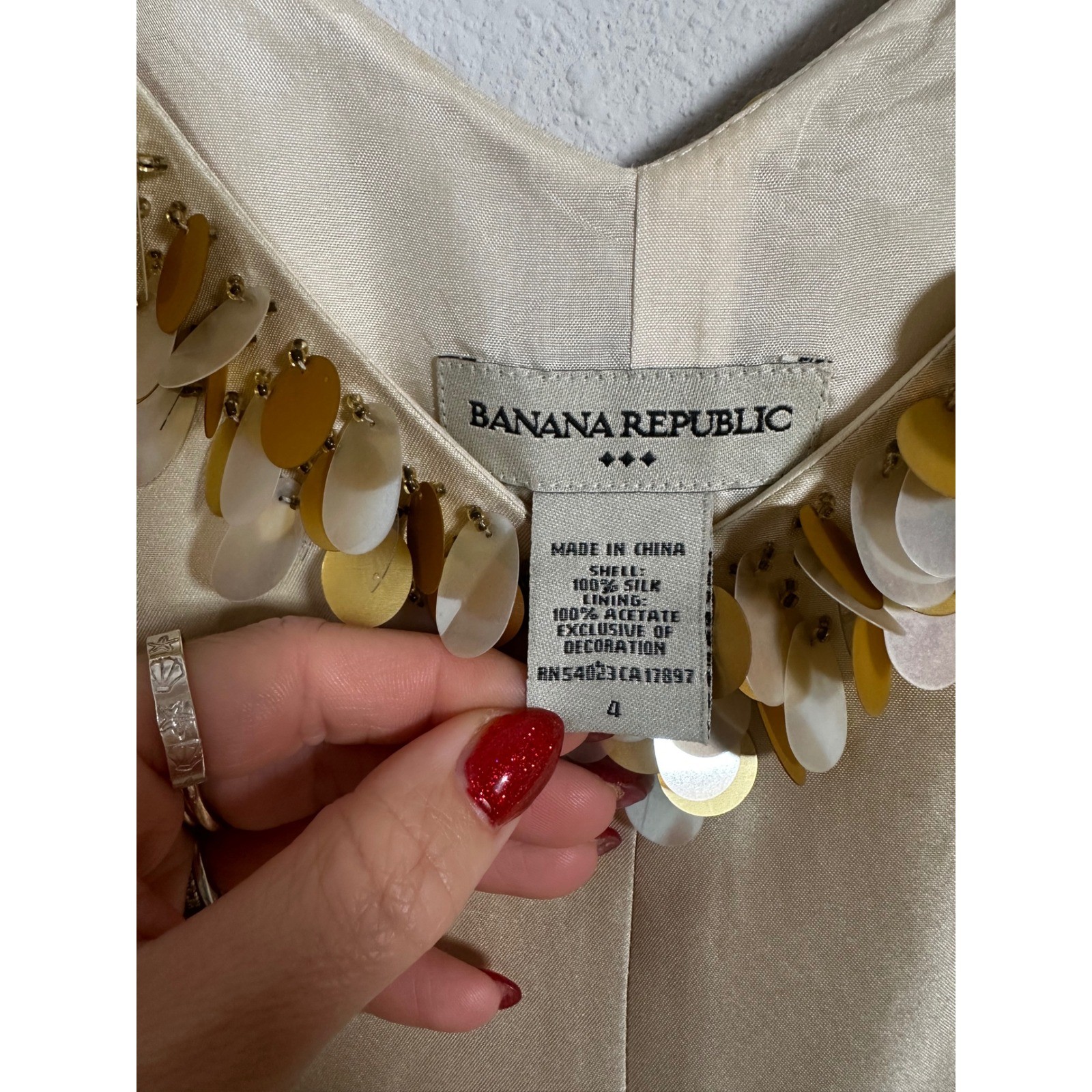 VTG Banana Republic Summer 2006 Silk Ivory Sequined V-Neck Sleeveless Dress Sz 4