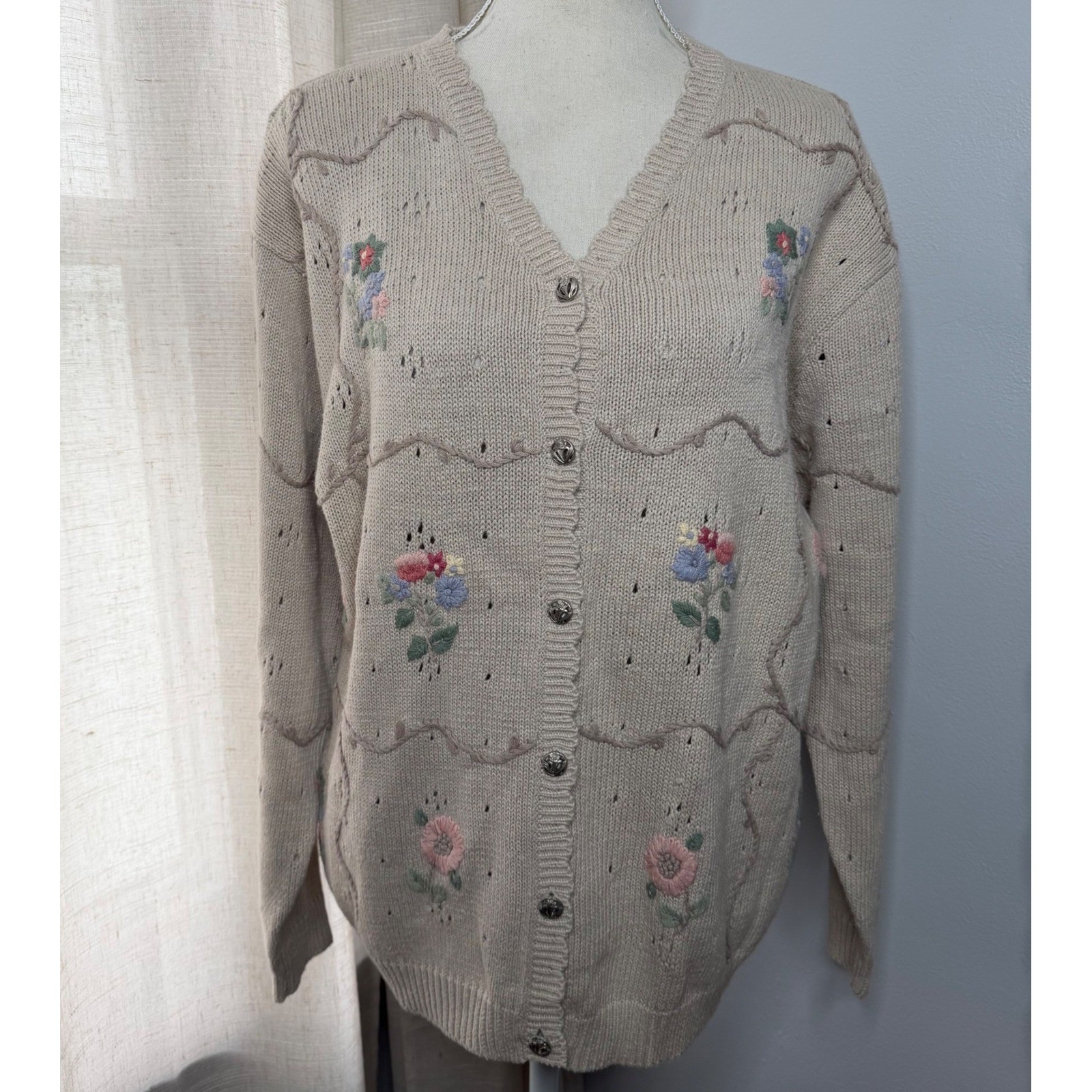 90s Vintage Northern Reflections Floral Embroidered Cardigan Sweater Medium