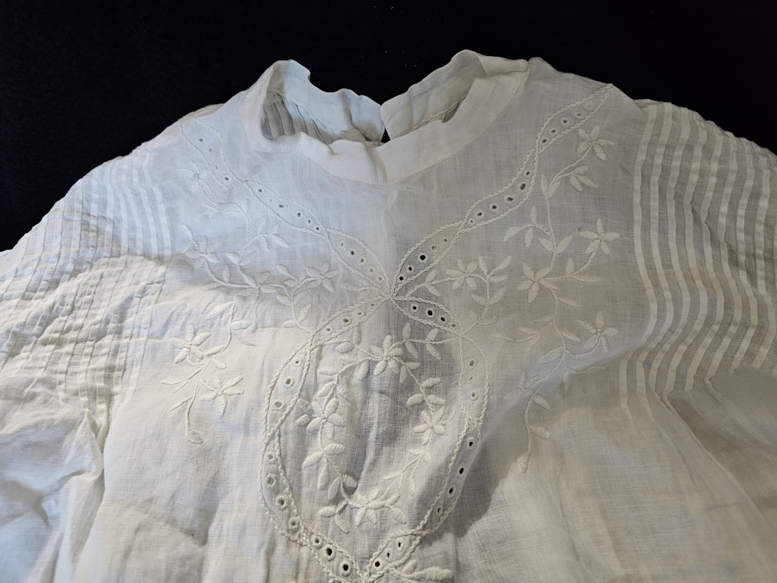 Antique Edwardian Cotton Lingerie Blouse c.1906 | Whitework Embroidery Pintucks