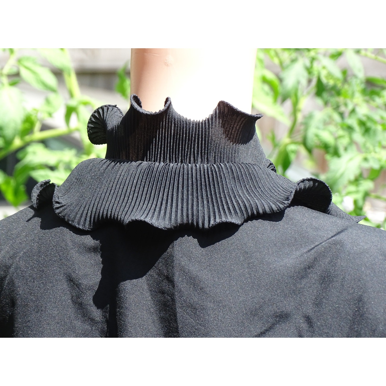 Rhoda Lee Vintage Black Ruffle Blouse Long Sleeve Button Up Gothic Victorian L