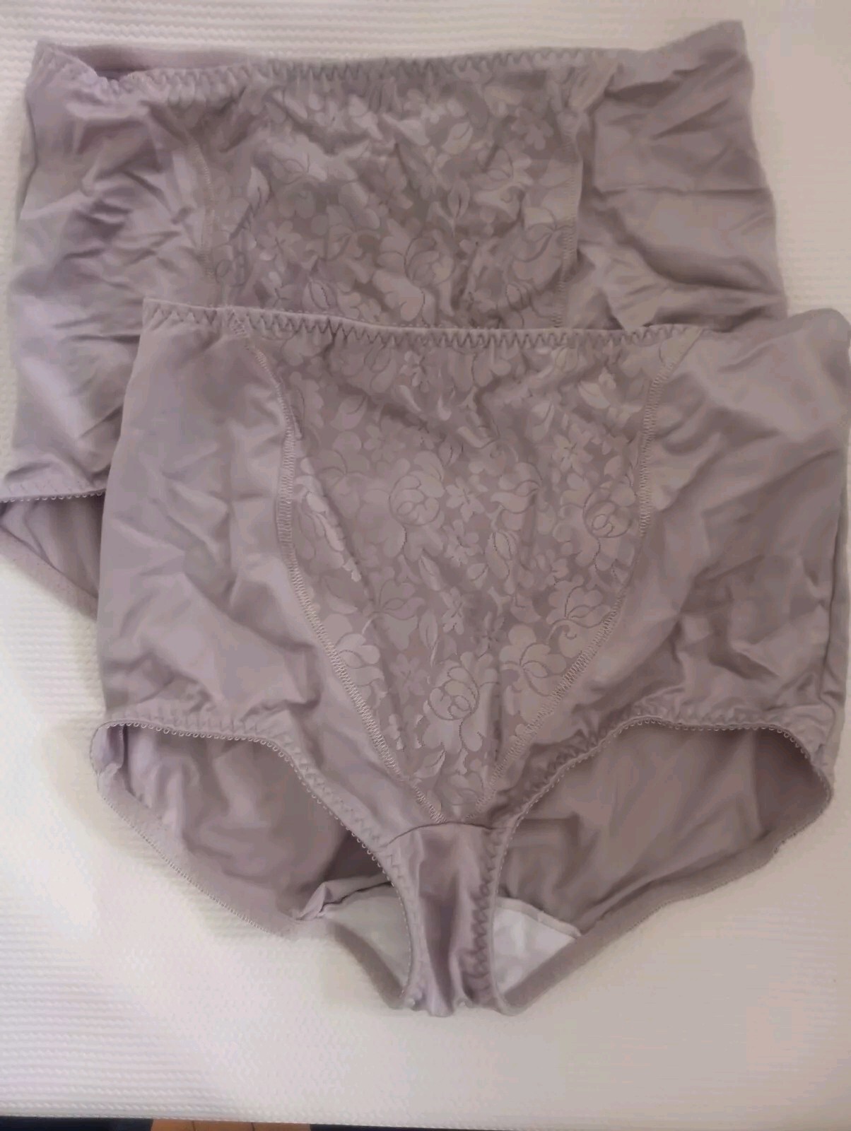 (2) Pair BALI size XL Satin Finish Lace Front Shaping Essentials Panties Briefs