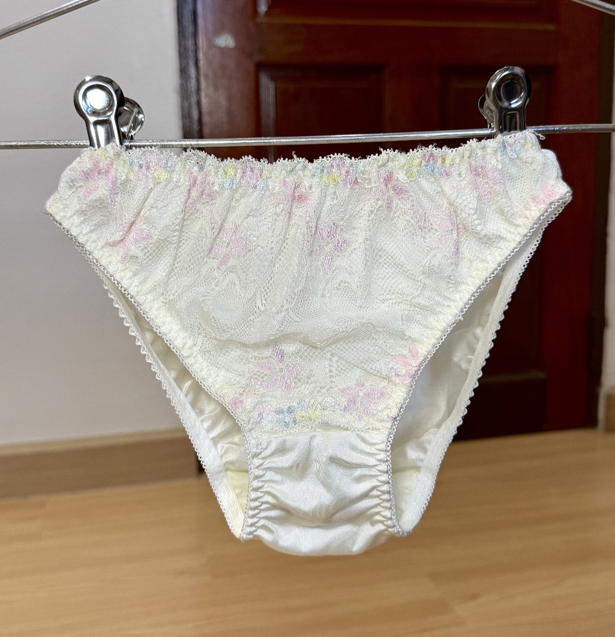 Vintage Ivory Polyester Panty Silky Floral Lace Sissy Bikini Hi Cut Briefs Sz.5