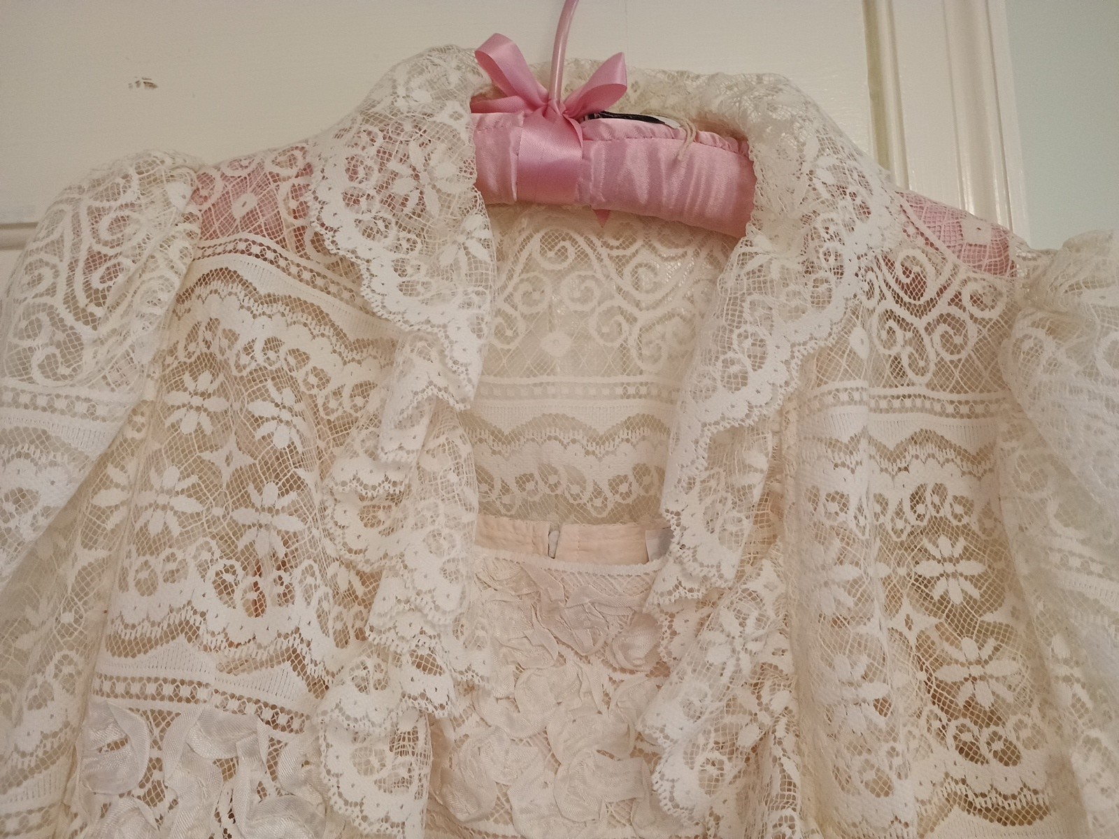 Vtg FAB 60s Themes Cream Lace Ribbon Dress & Jacket 2 pc set Party Wedding XS