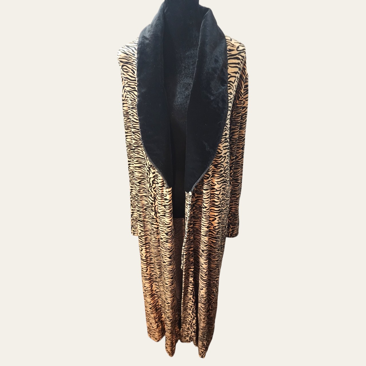 Vintage 70s/80s Diamond Tea Velvet Zebra Print Robe Sz XL