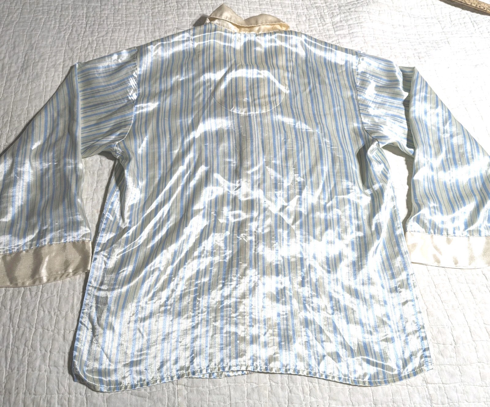 Vintage Women’s Satin Pajama Shirt Size Medium Brand: Ocean Blu ? FAIR Condition