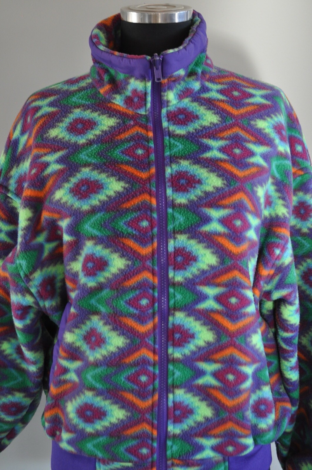 Vintage Izzi Sport Team 1980’s Ski Jacket with Fleece Size Small Retro