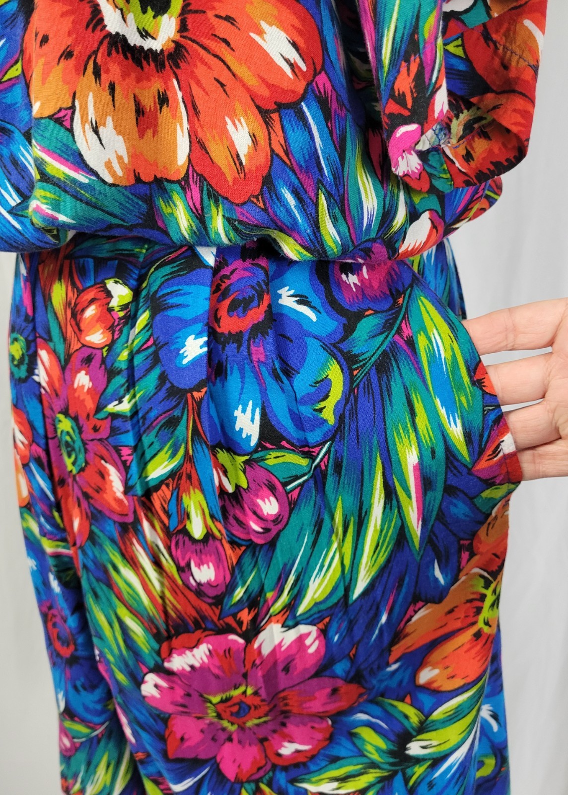Vintage Grand Nouveau Bright Floral Top & Pleated High Waisted Shorts Size Large