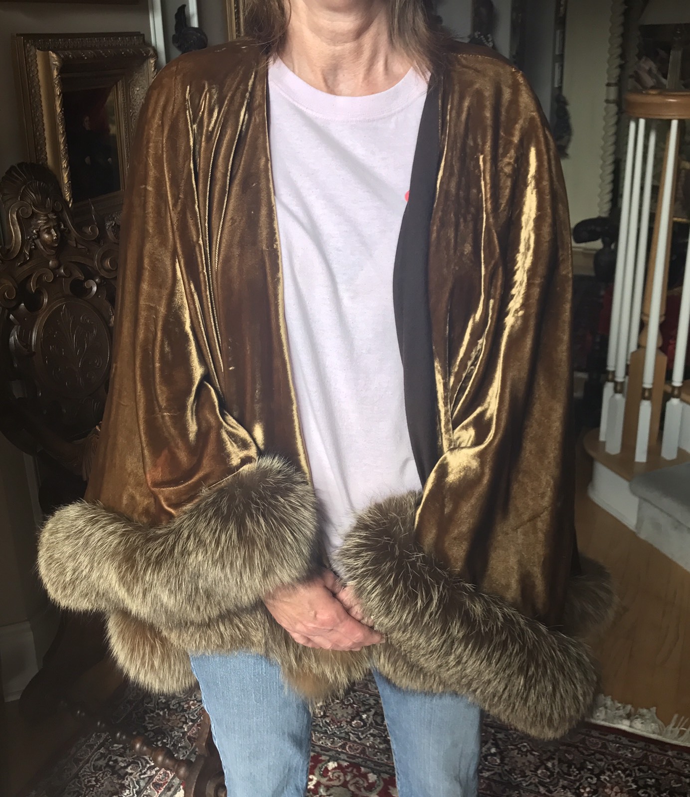 Vintage Brown Velvet SWING OPERA Cape, Beautiful Natural Fox Fur Trim ONE SIZE