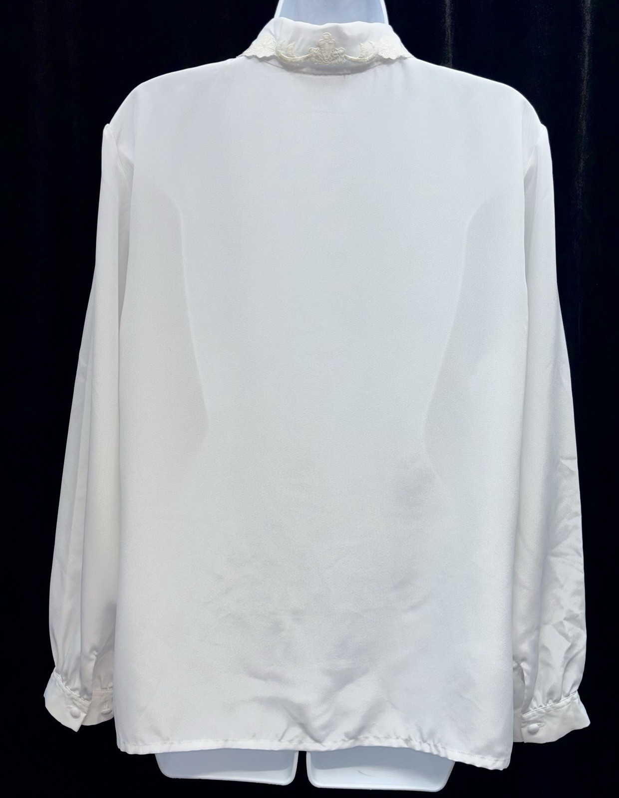VTG Mariani Women Size 14 Button Up Embroidered Collar Long Sleeve Top Pin Tuck