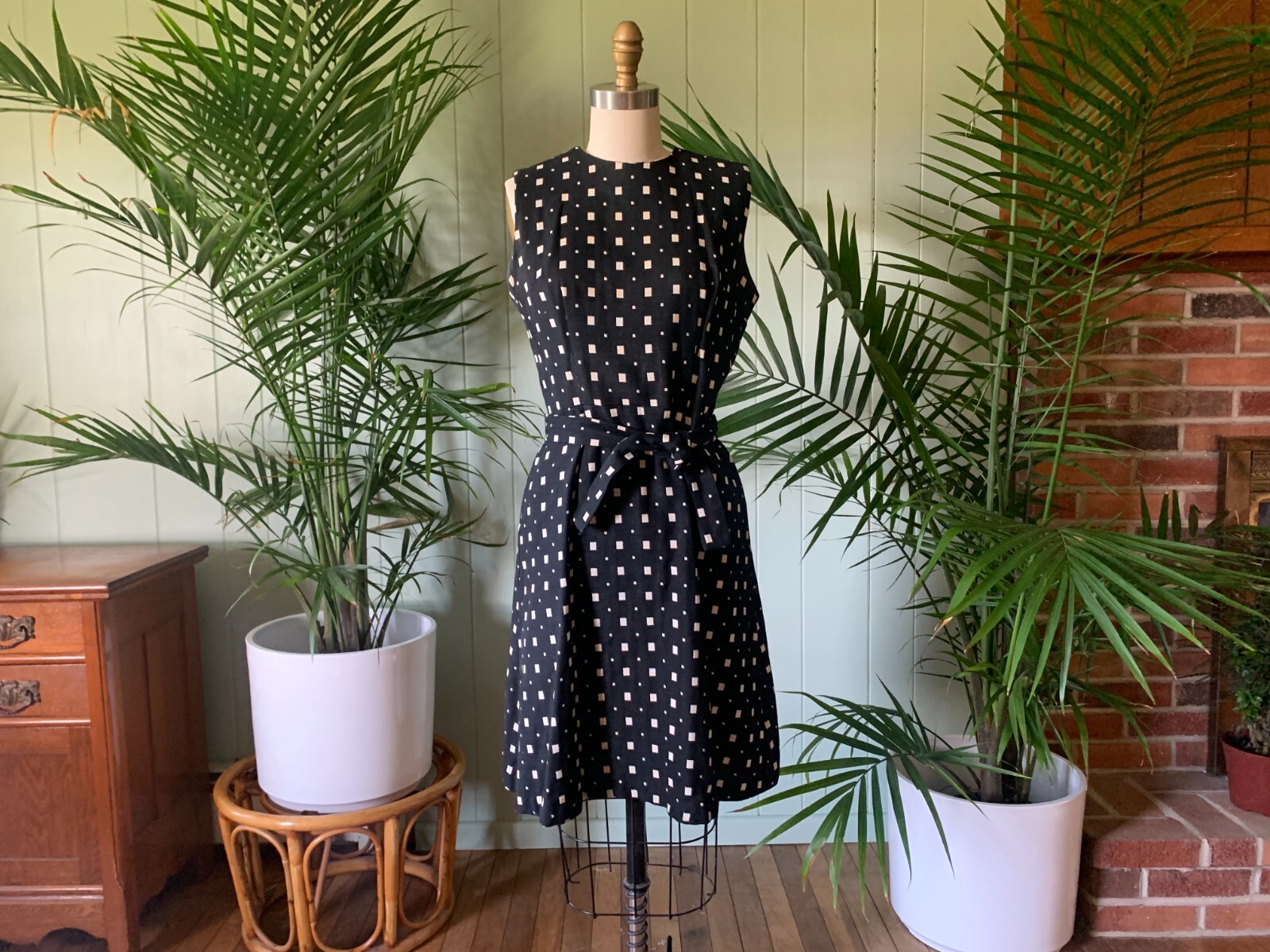 Vintage 1960s Black and Ivory Check Sleeveless Cotton Linen Look Dress