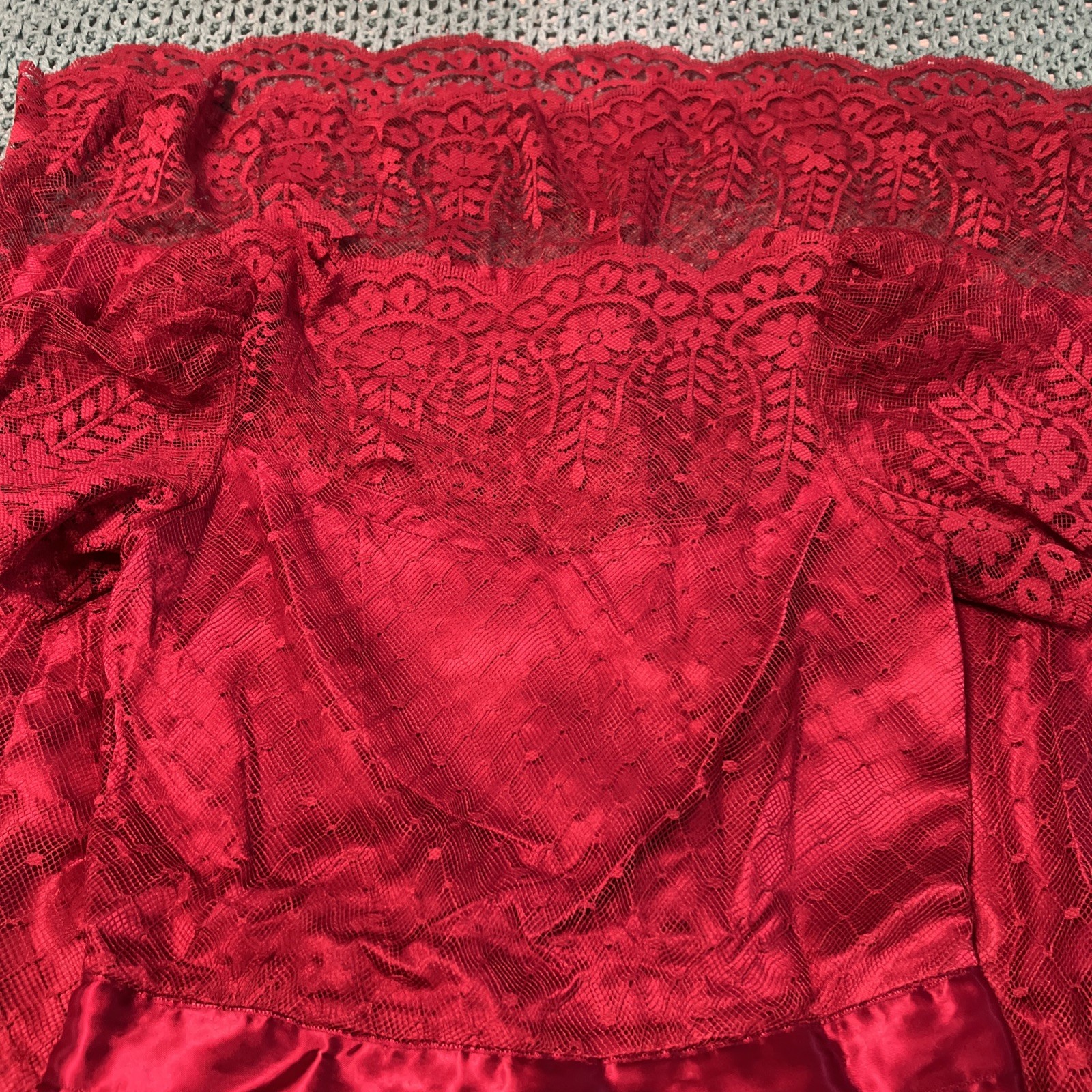 Vintage 1970s (?) Formal Burgundy Lace Over Satin Maxi Dress Junior Sz 13/14