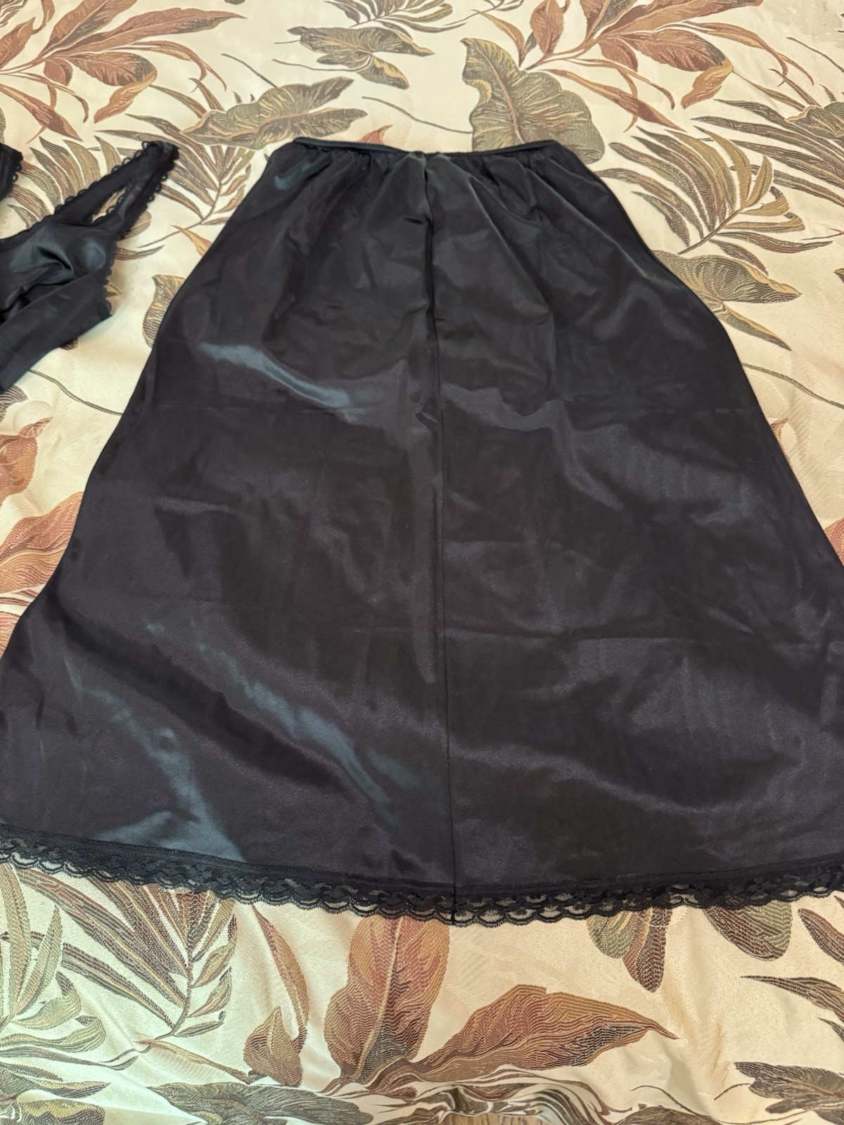 LADIES VTG WARNER PERFECT MEASURE Black HALF SLIP & CAMISOLE SET size MEDIUM/34