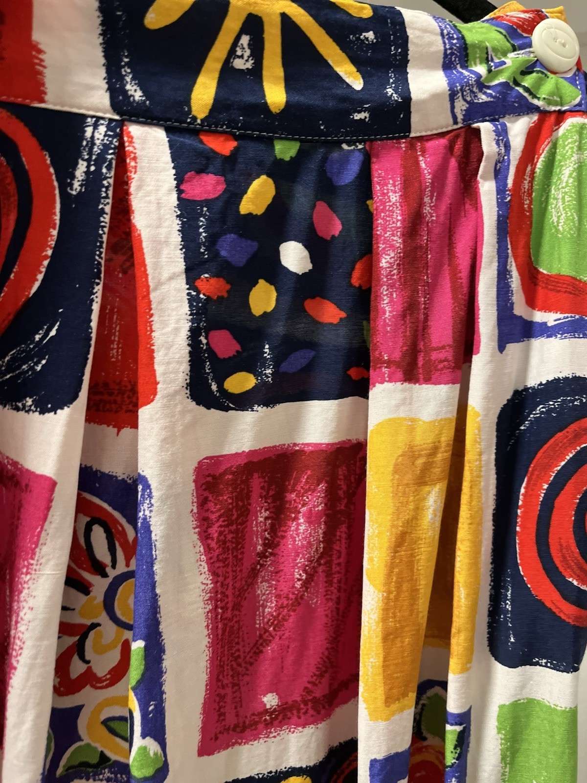 Chaus Multicolor Abstract vintage bomber jacket retro 80’s skirt set. Lrg.