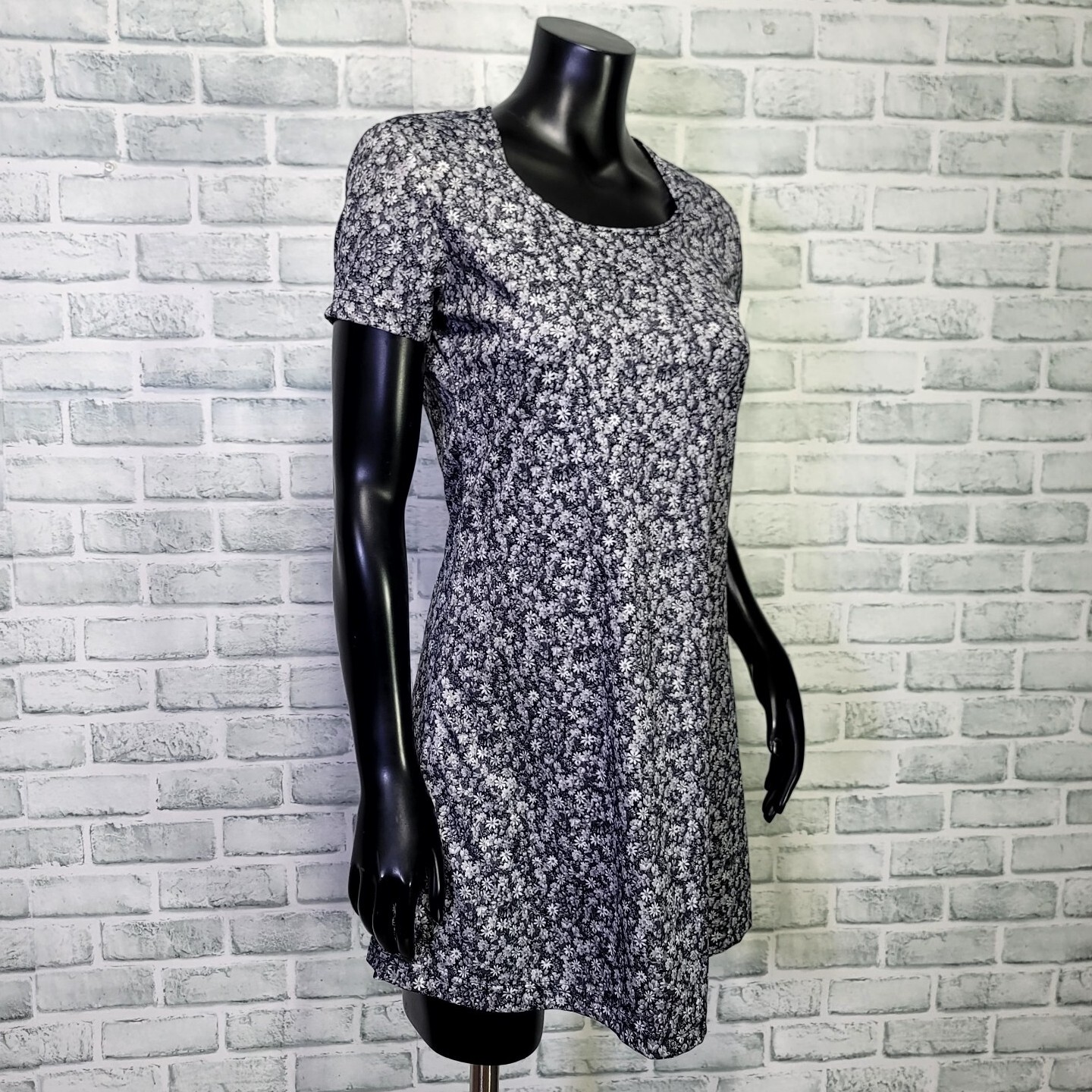 Vintage 90s Hana Size L Black Grey Dainty Daisy Floral Babydoll Mini Dress