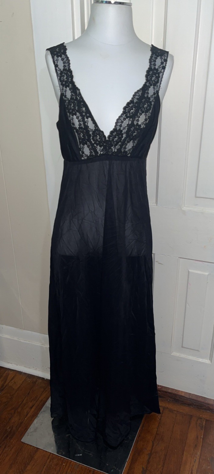 Vintage Miss Elaine Gold Label robe Set Long Nightgown Lace/embroidery black L
