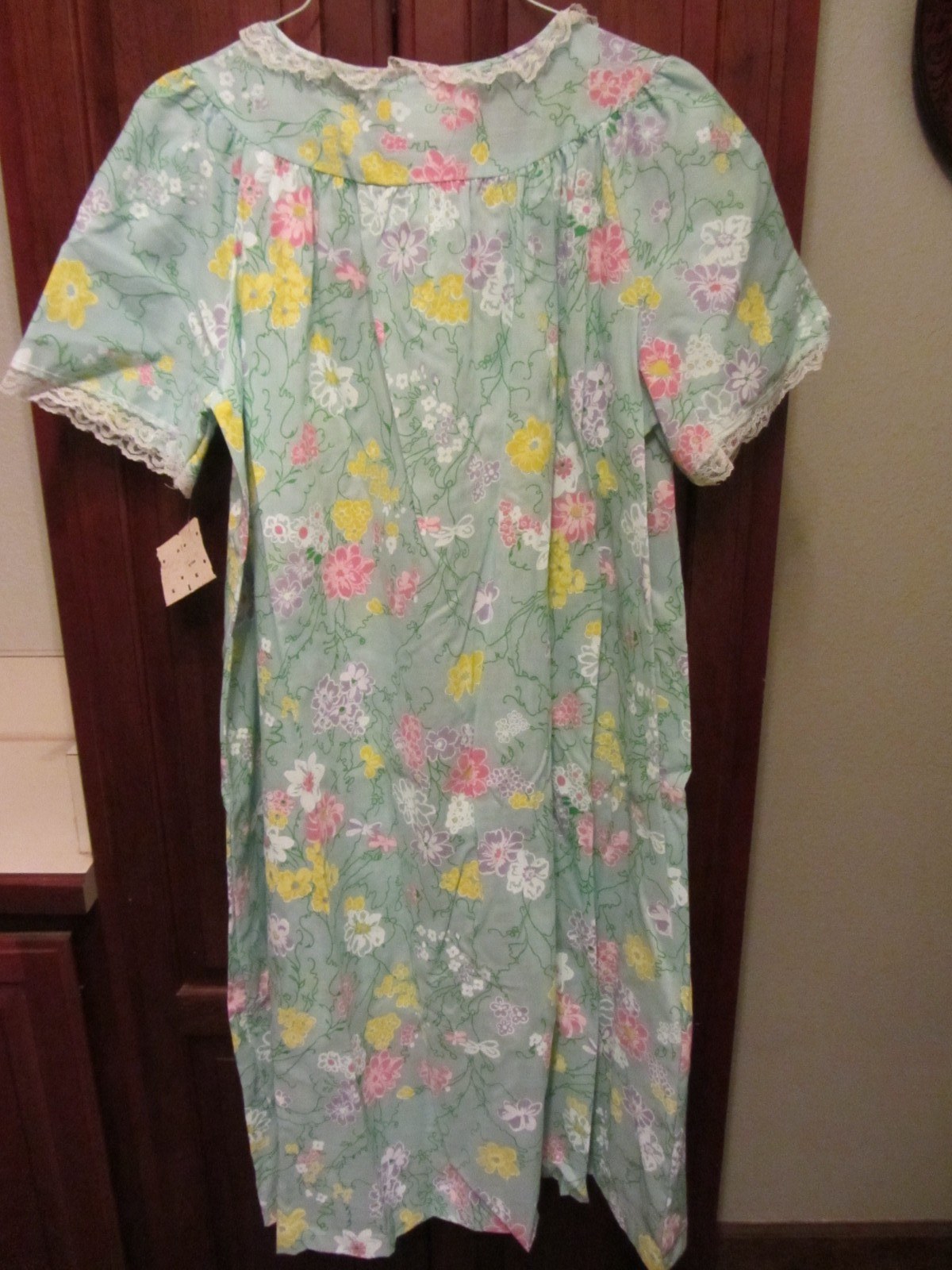 Vintage SMART TIME Ladies House Dress Robe SIZE 16 Floral Lace Pocket Snap NEW