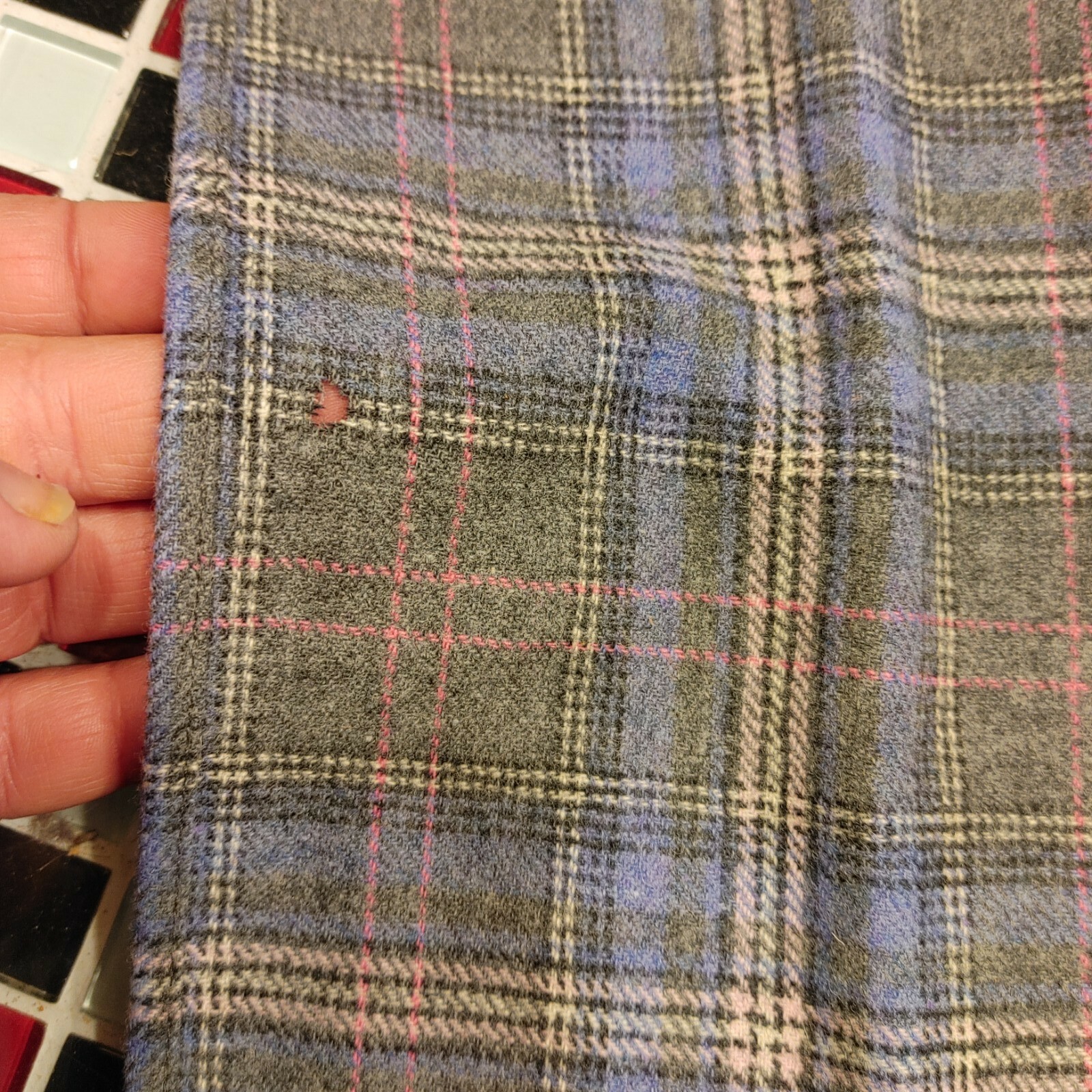 VTG 70’s Women’s PENDLETON ~ Sz 10 ~ Wool Plaid Check GREY BLUE PINK Scarf SKIRT