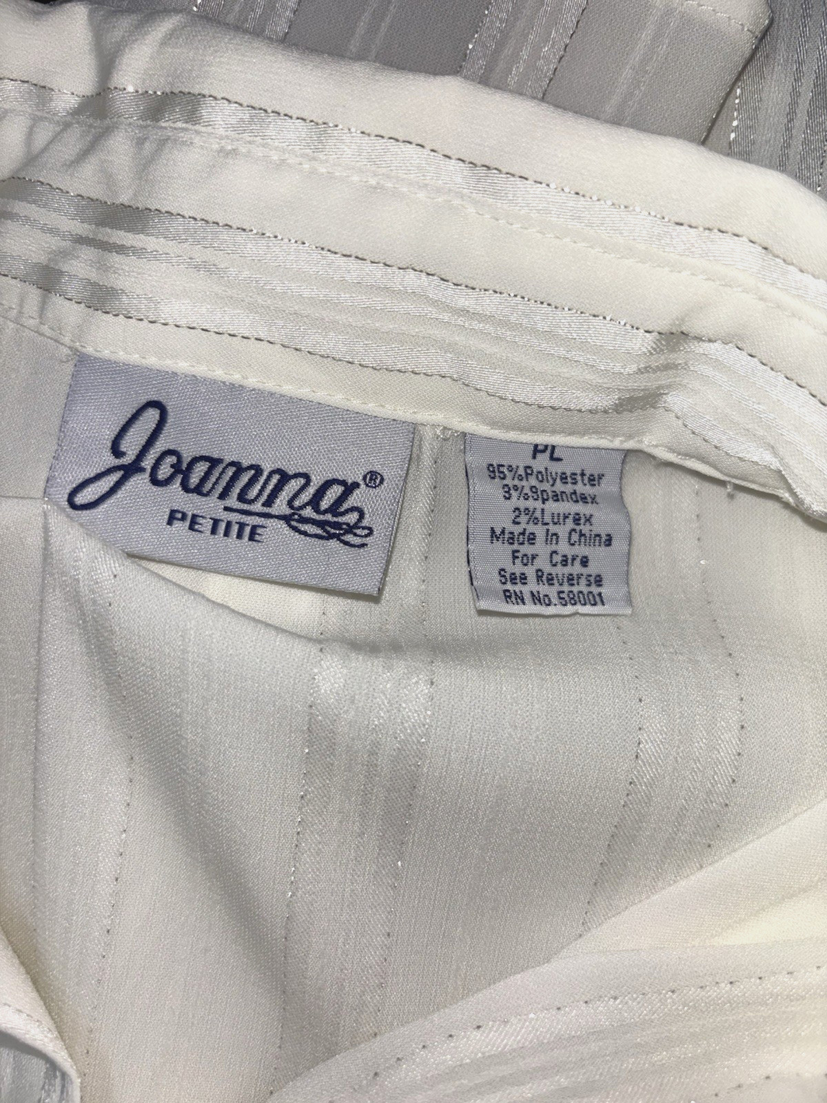 VTG Joanna Women Size PL Button Up Long Sleeve Collar V-Neck Top Silver Striped